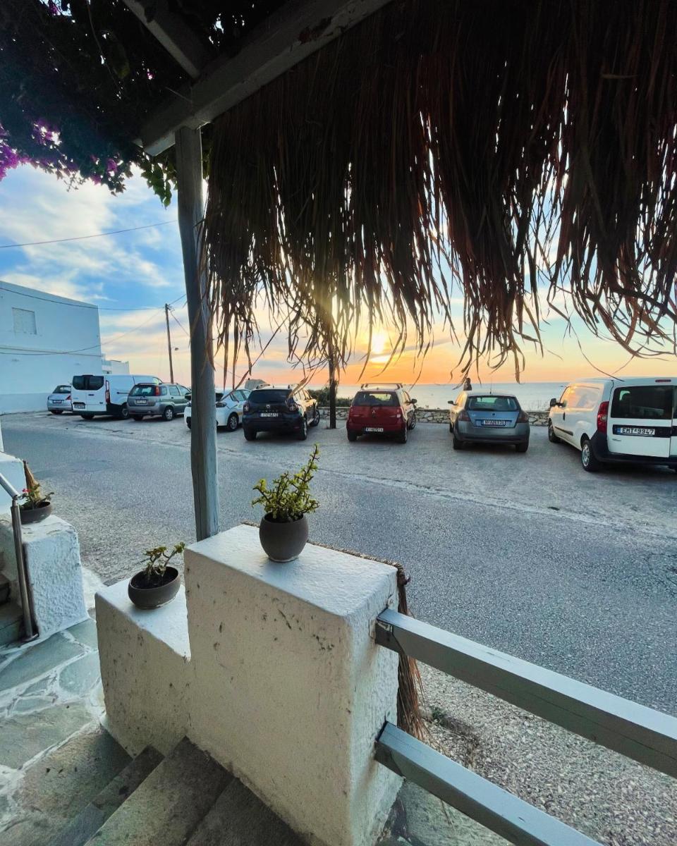 Santanna White Houses view 3