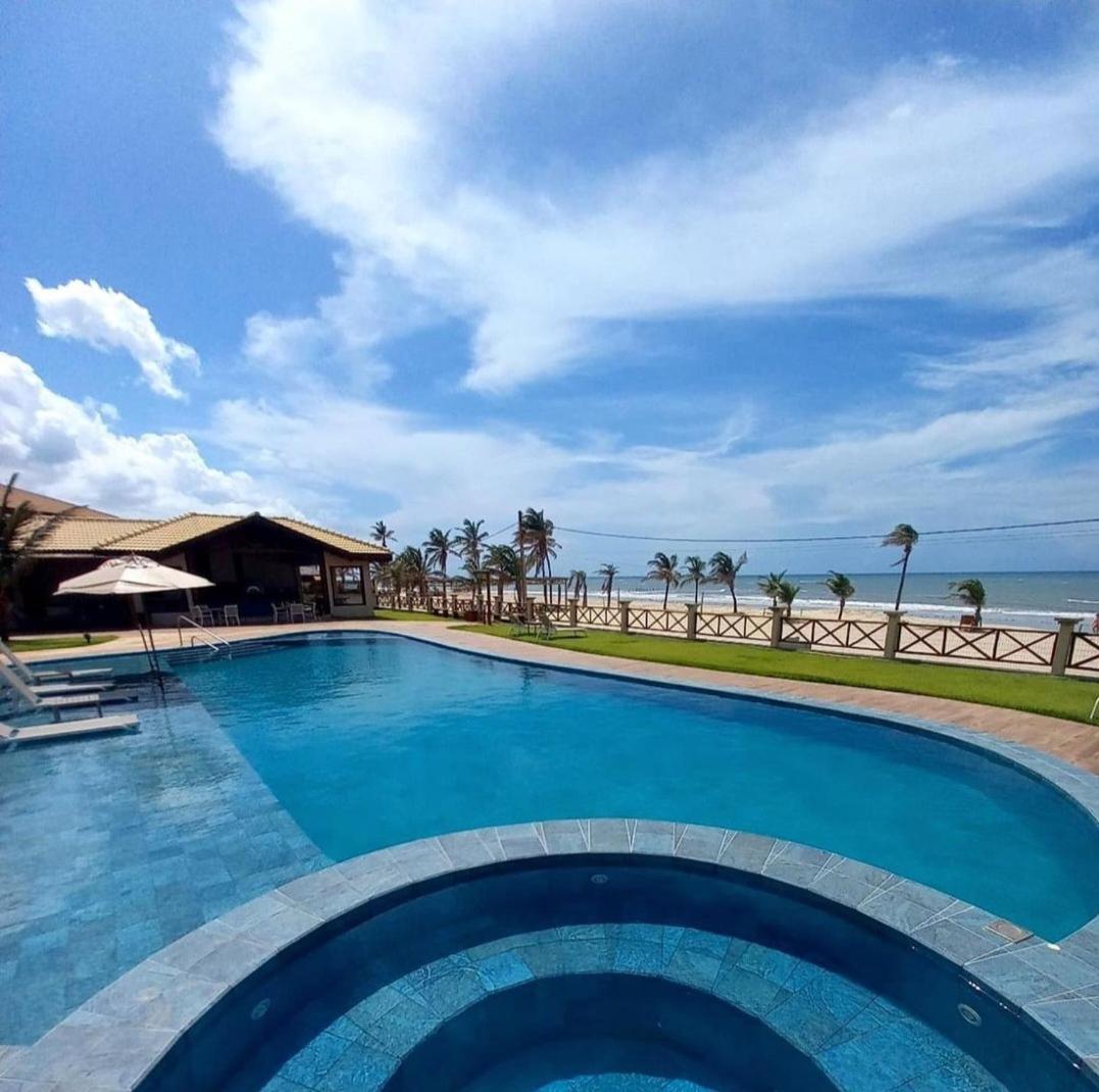 Casa à beira mar em frente às piscinas naturais de Flecheiras - CONDOMÍNIO PIER 18