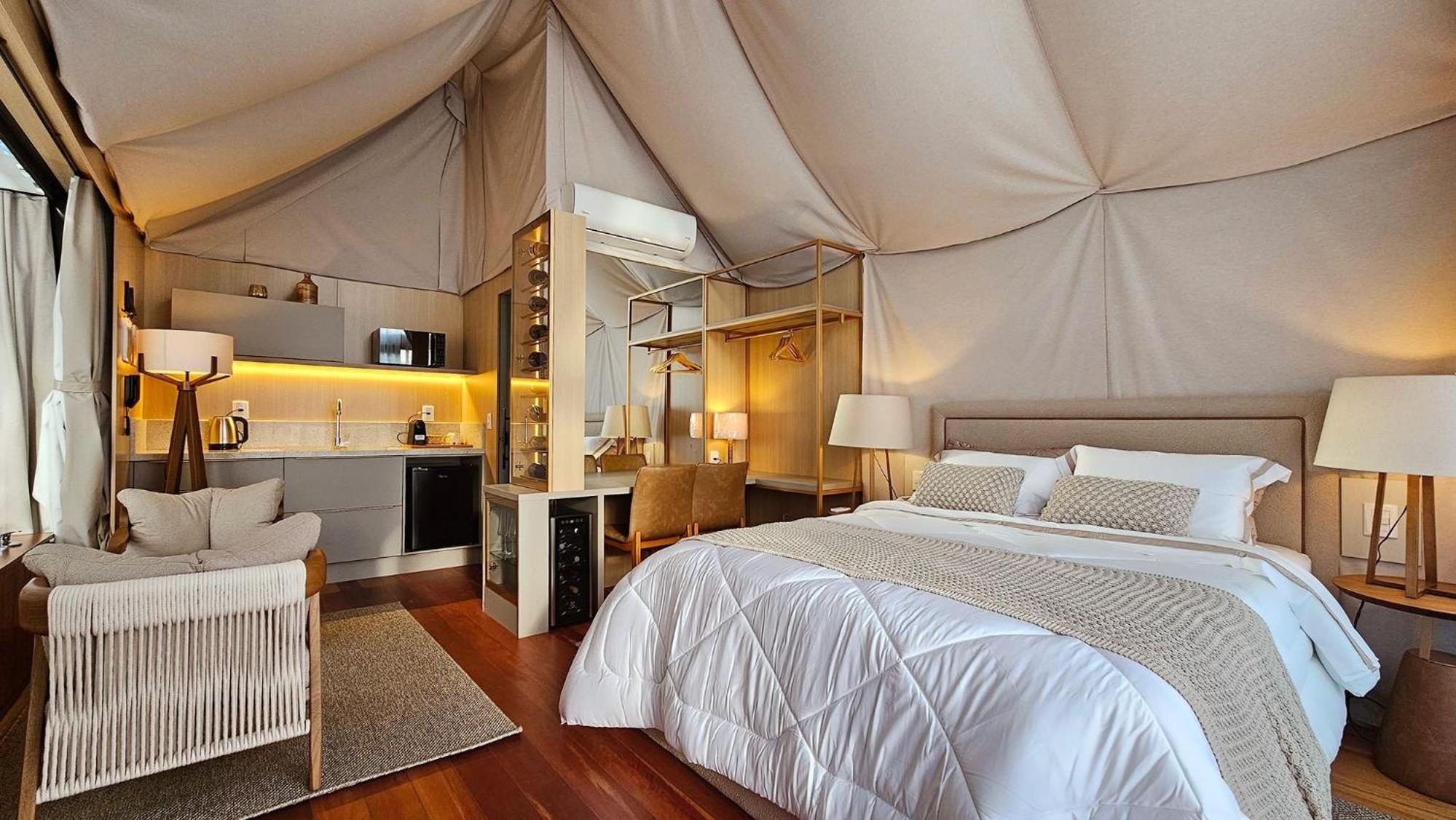 Urban Cabin Village Planalto