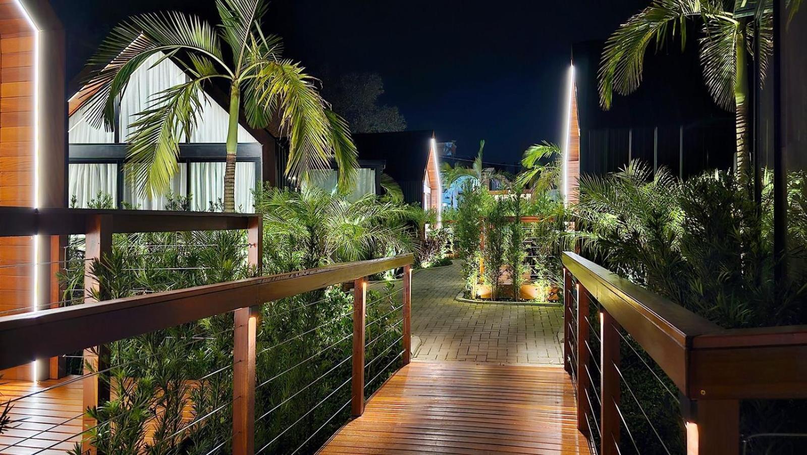 Urban Cabin Village Planalto