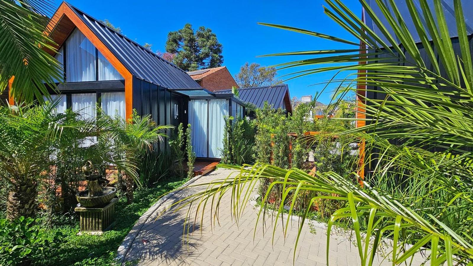 Urban Cabin Village Planalto