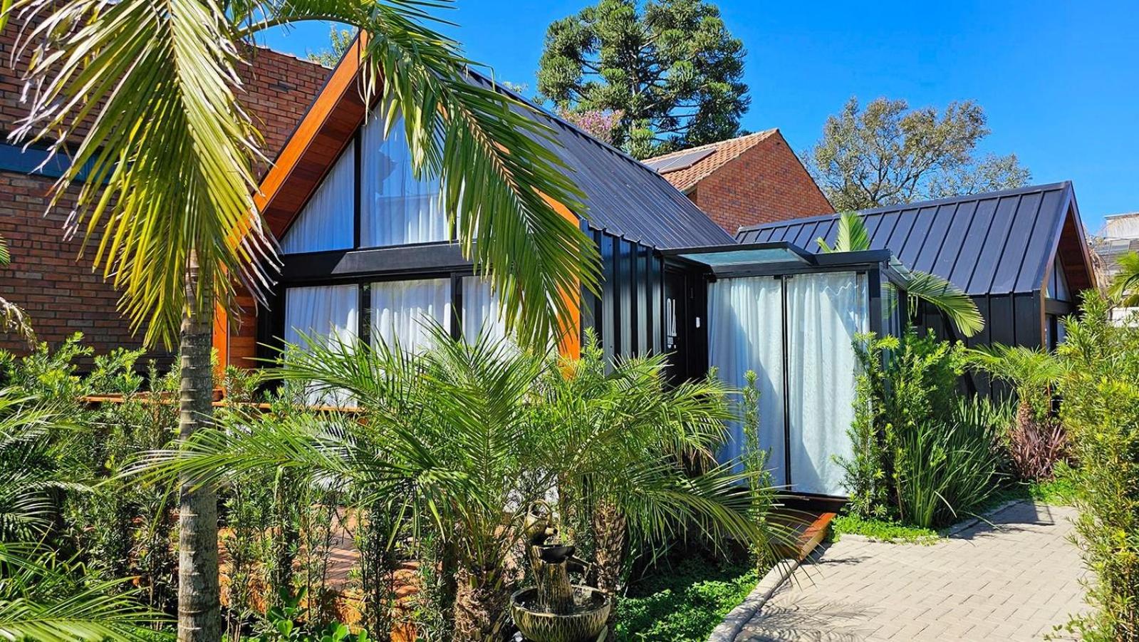 Urban Cabin Village Planalto