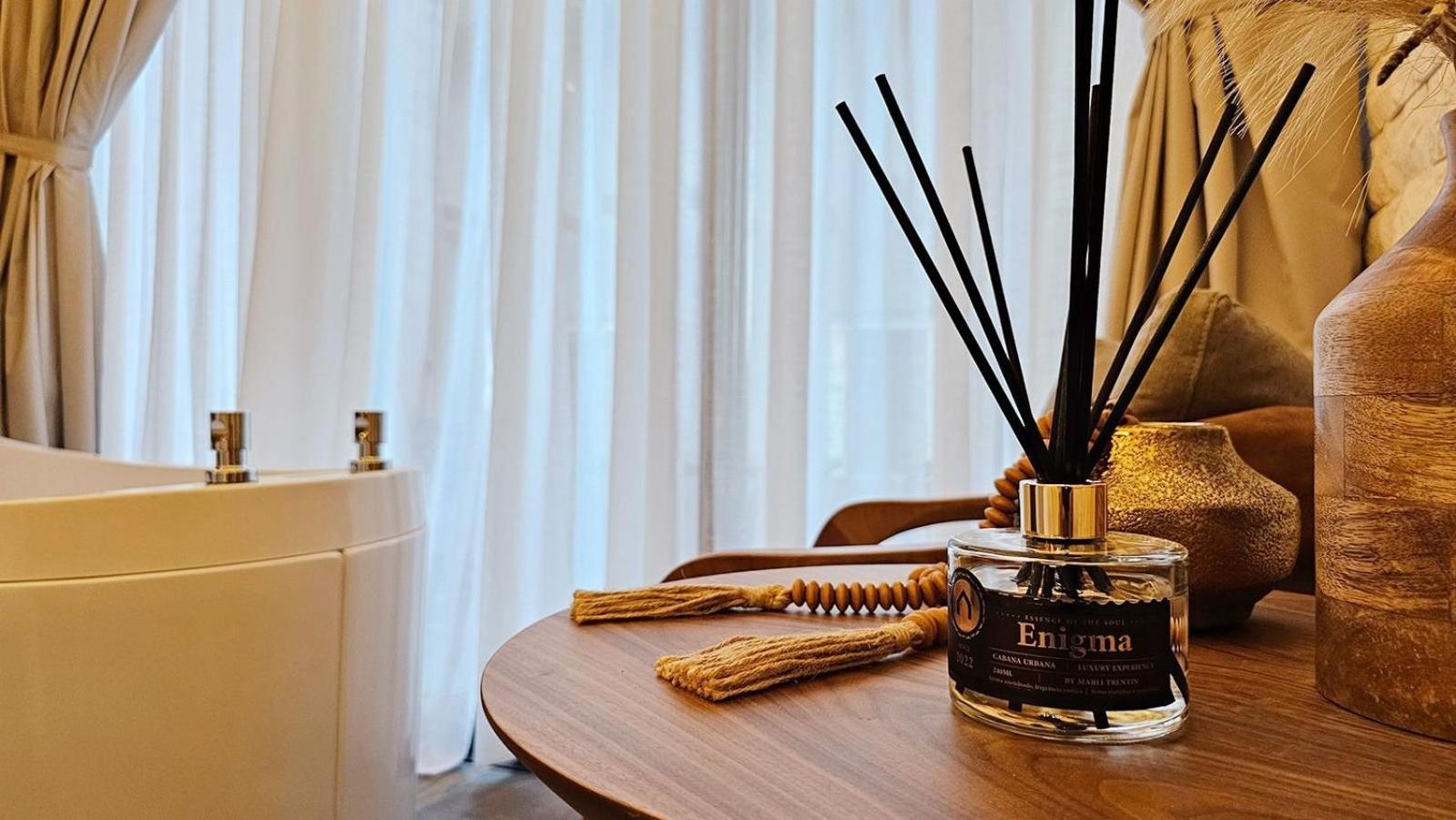 Urban Cabin One - Luxury Cabins