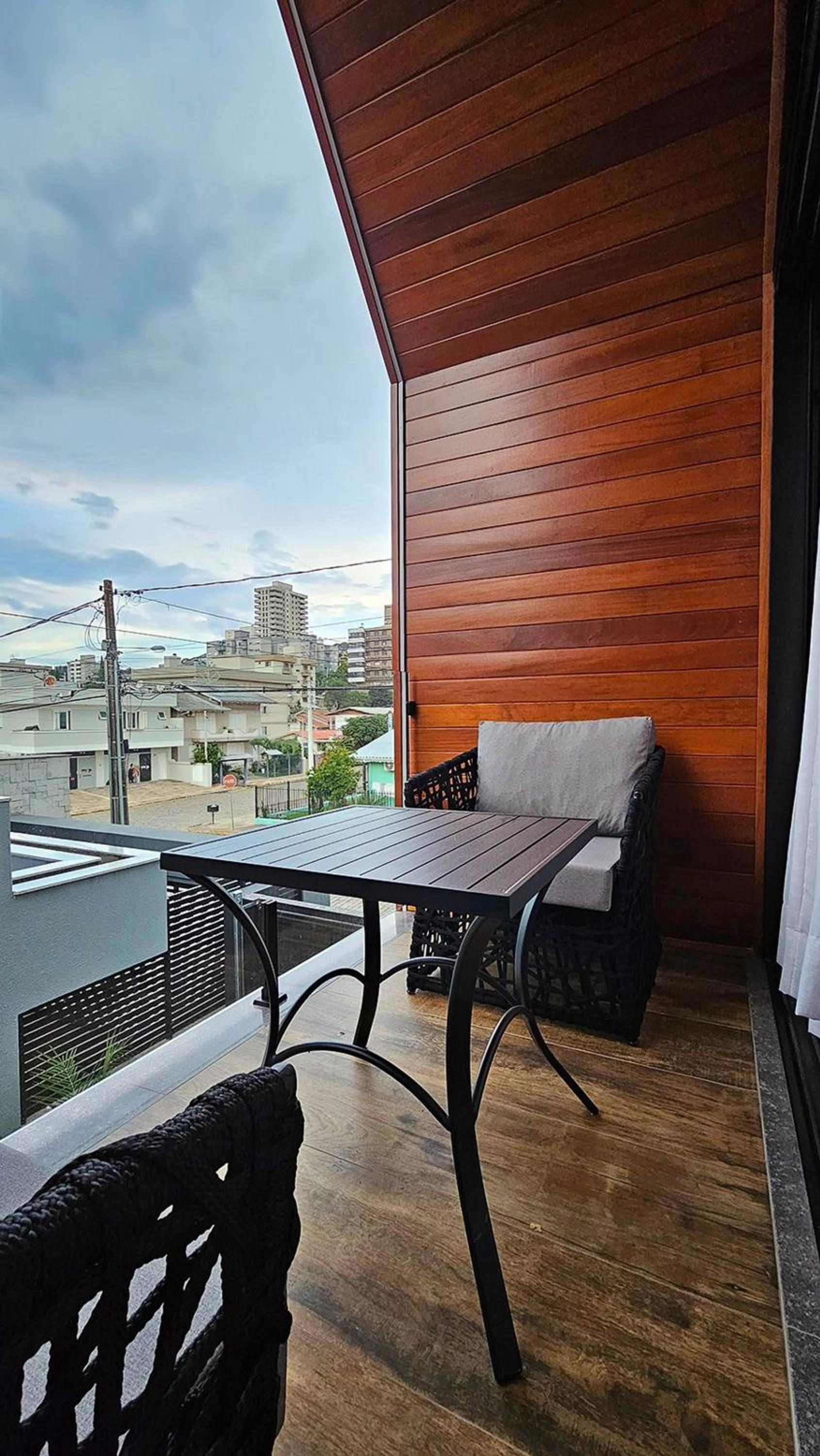 Urban Cabin One - Luxury Cabins