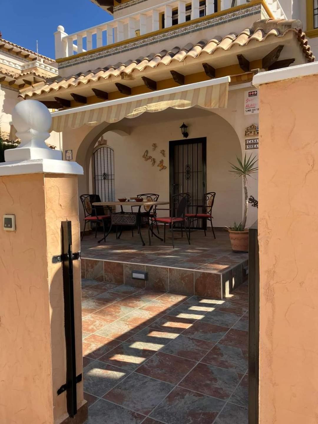 Casa Shea luxury Villa with Shared Pool in Lomas De Cabo Roig view 3