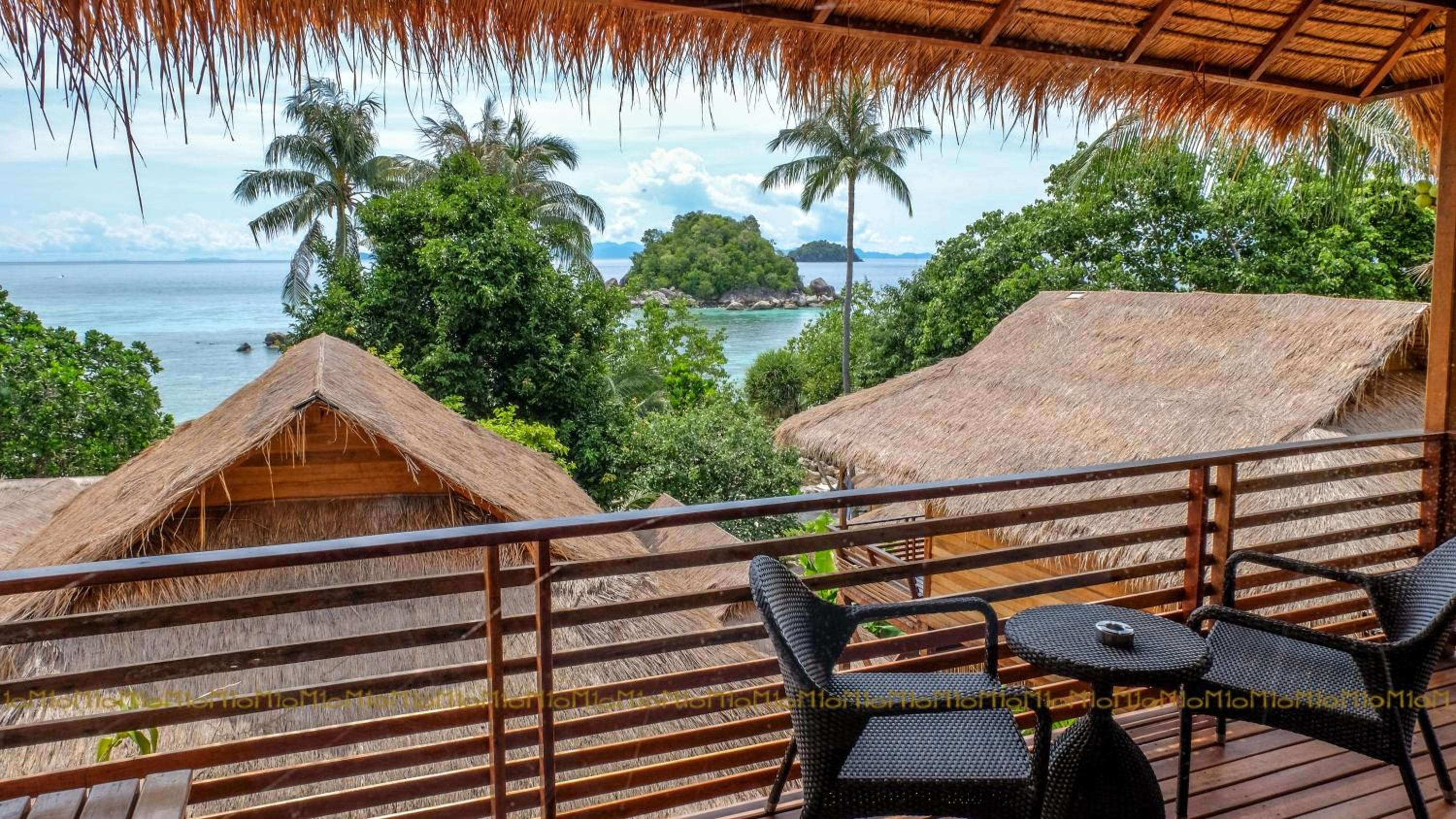Ten Moons Lipe Resort