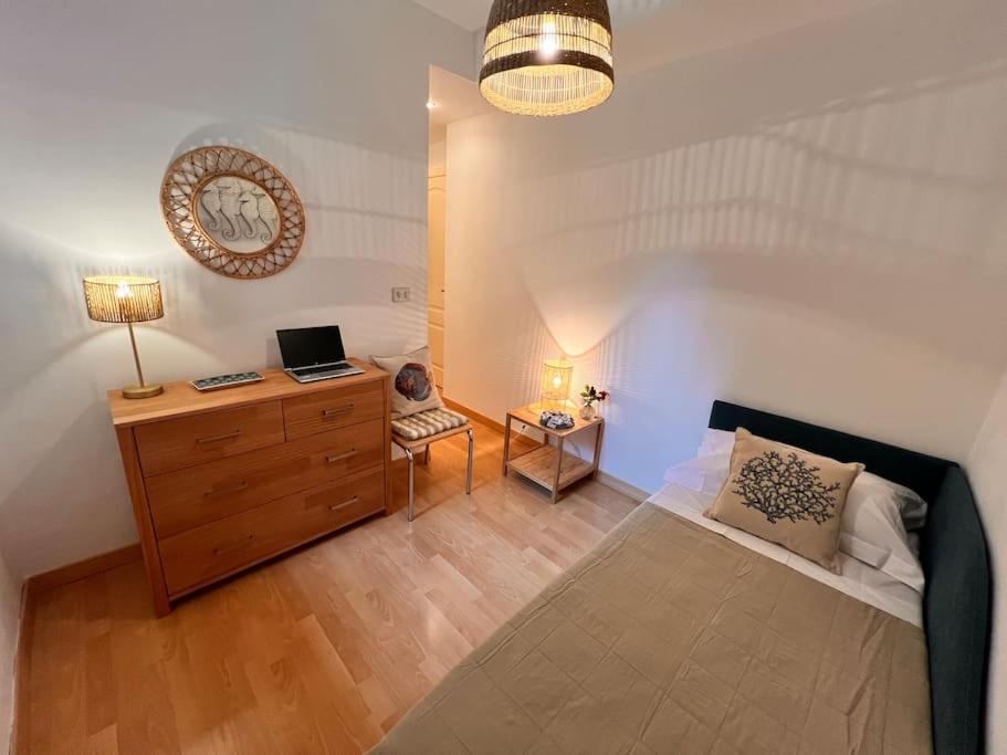 Casa Sea Life, Beachfront with parking photo 2