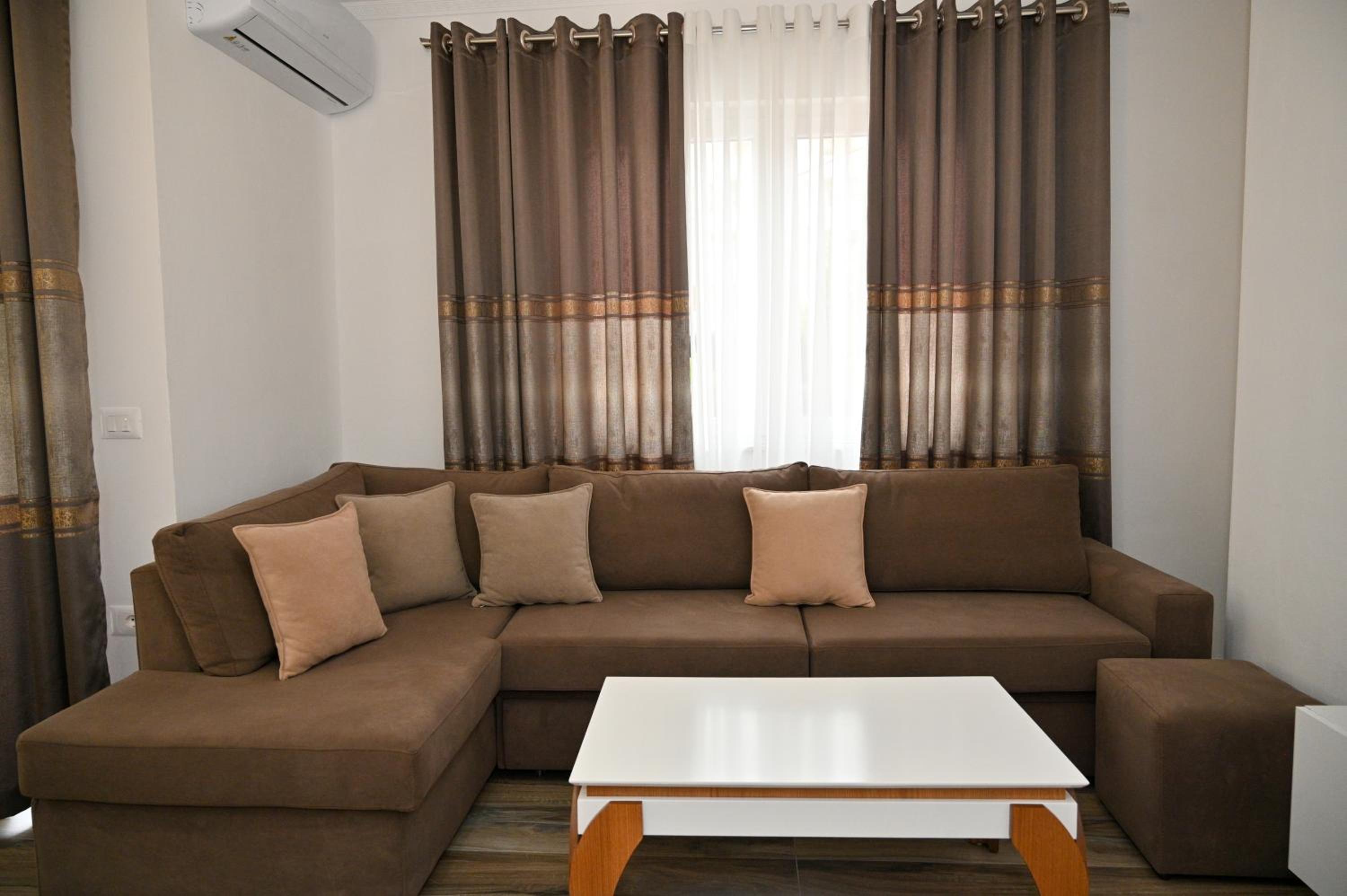 Elite Apartments