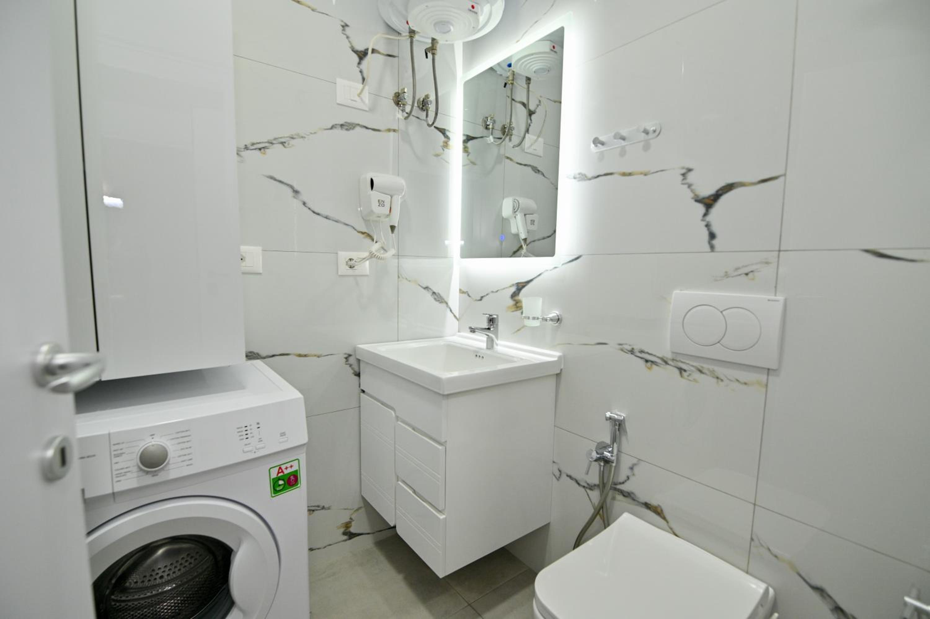 Elite Apartments