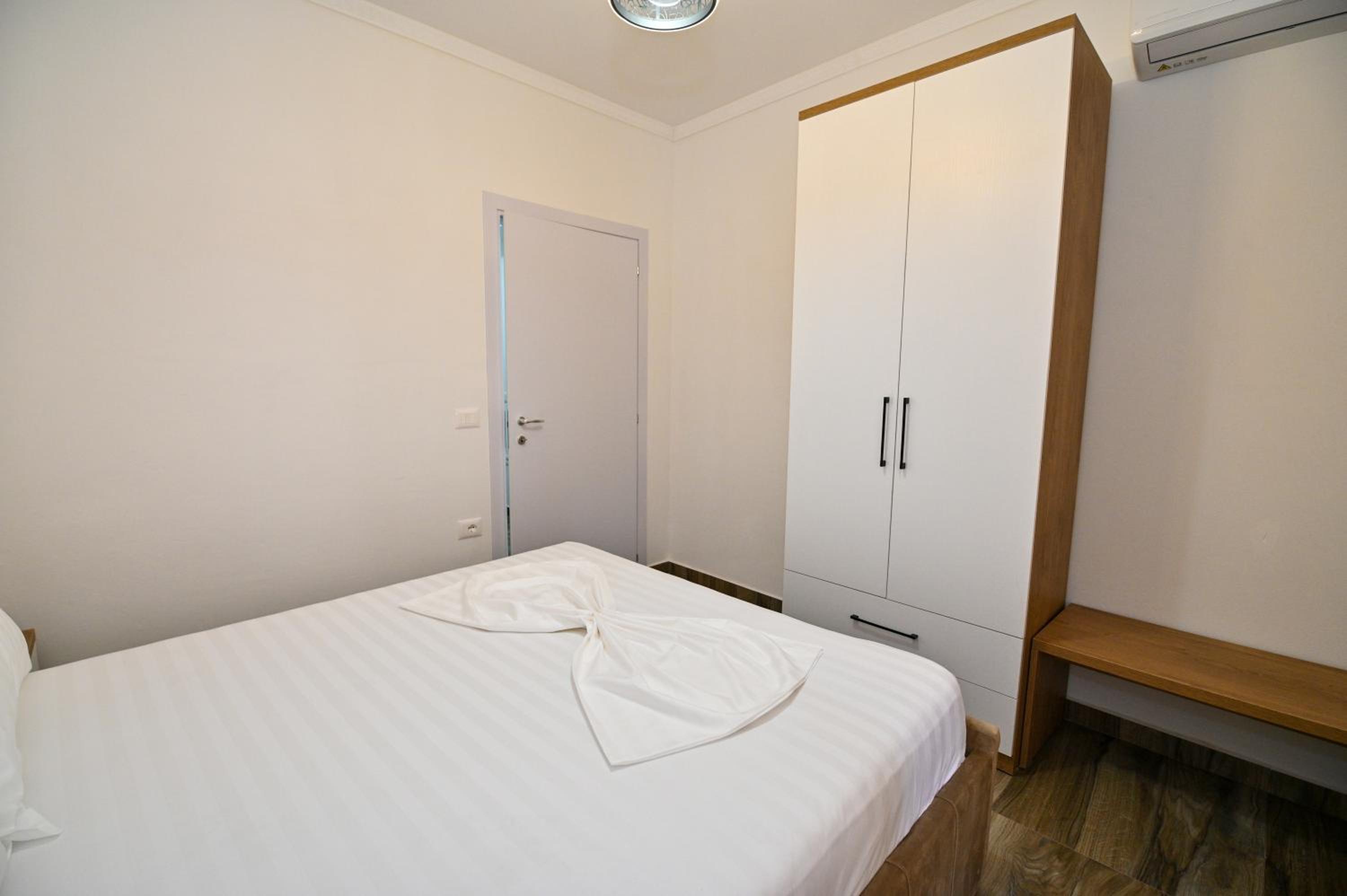 Elite Apartments