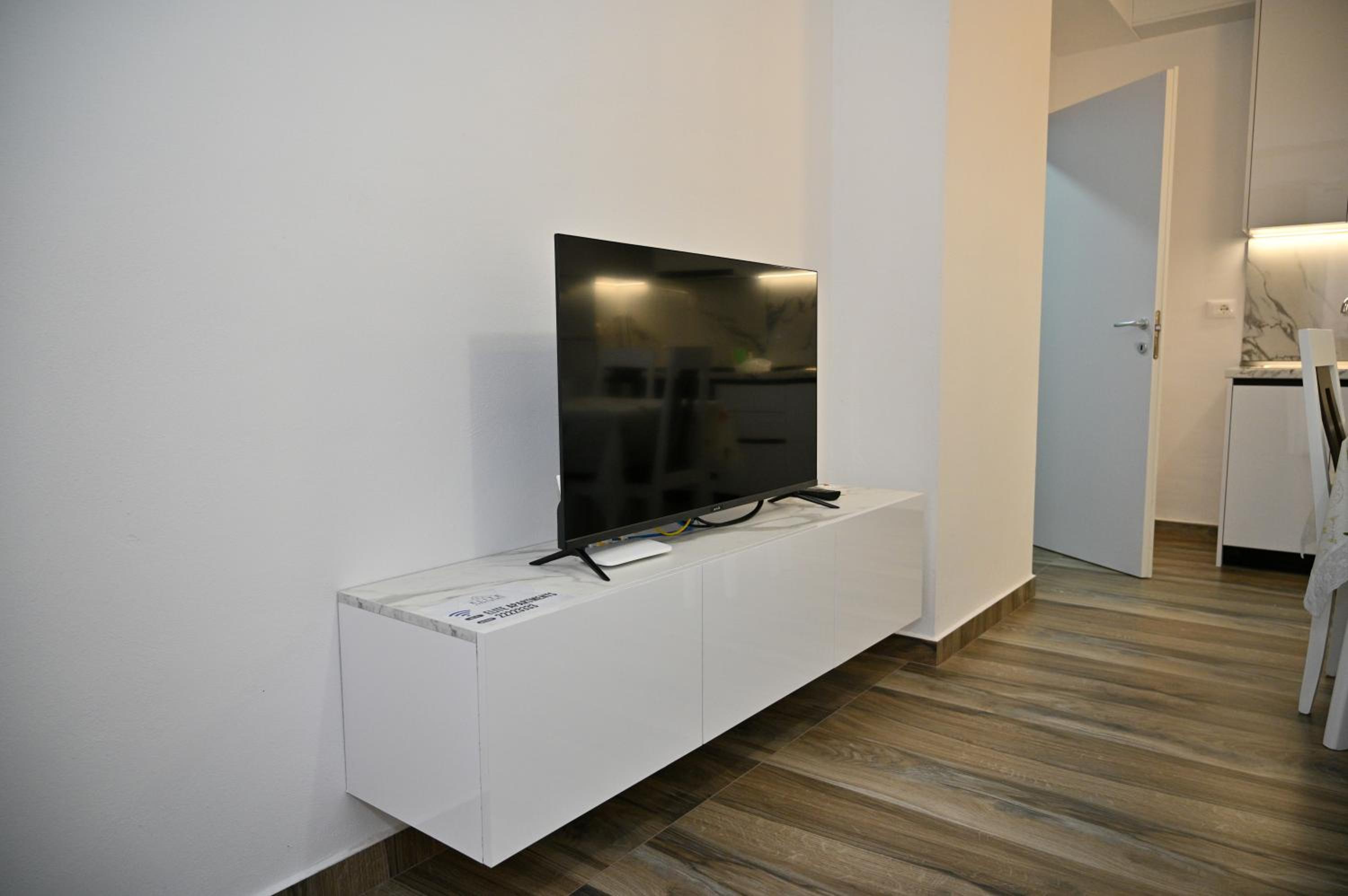 Elite Apartments