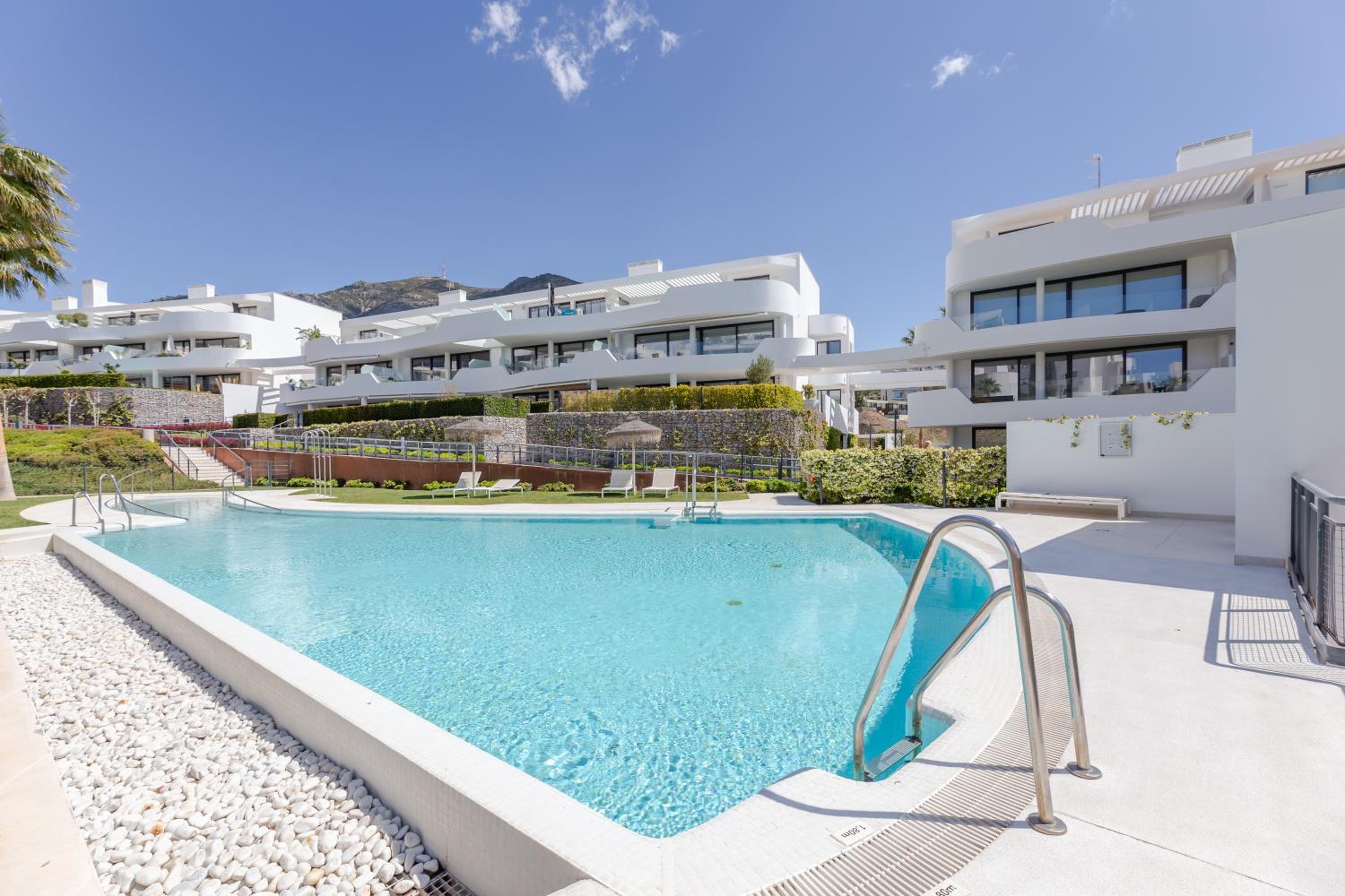 Modern apartment Pedro, Higueron reserve