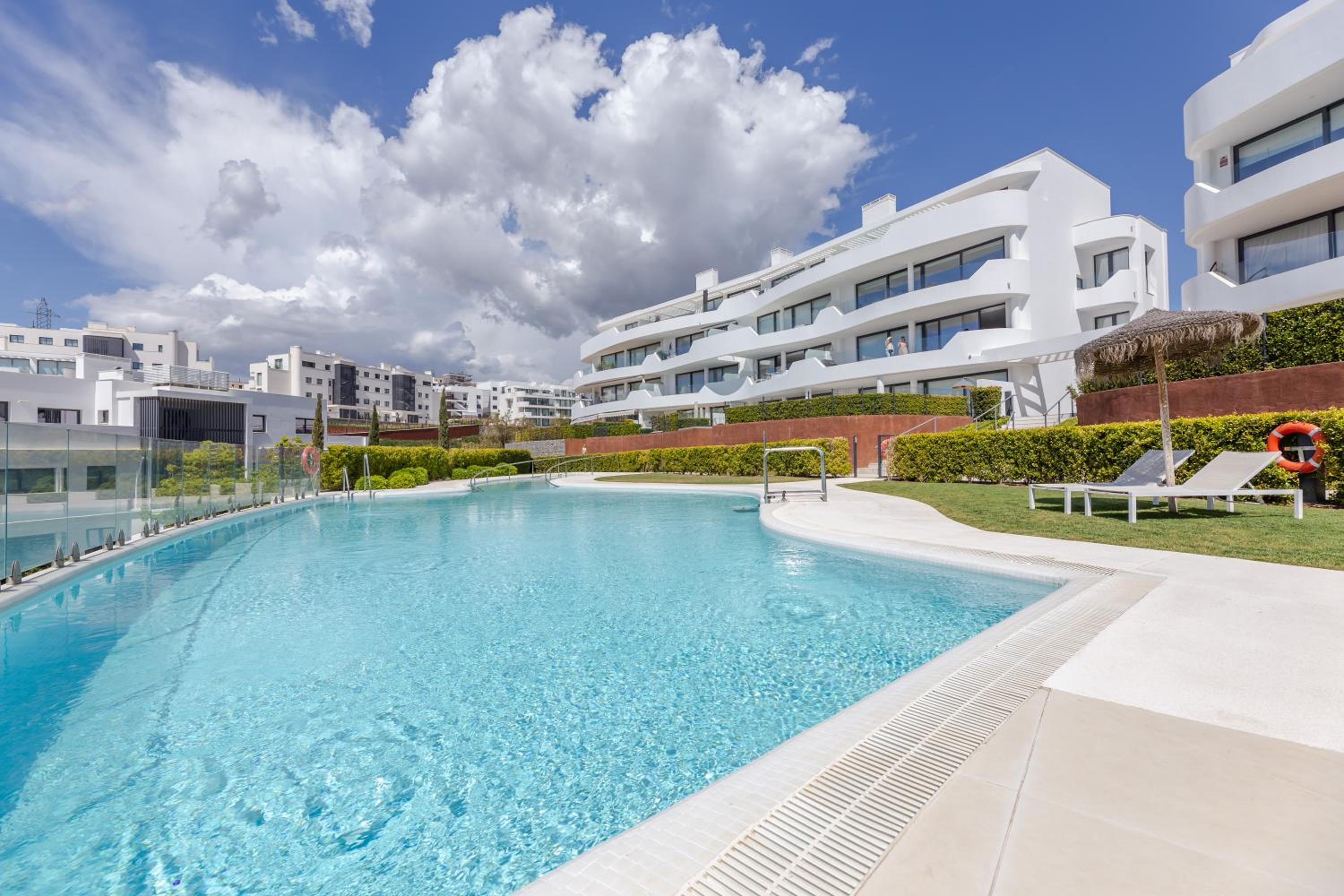 Modern apartment Pedro, Higueron reserve
