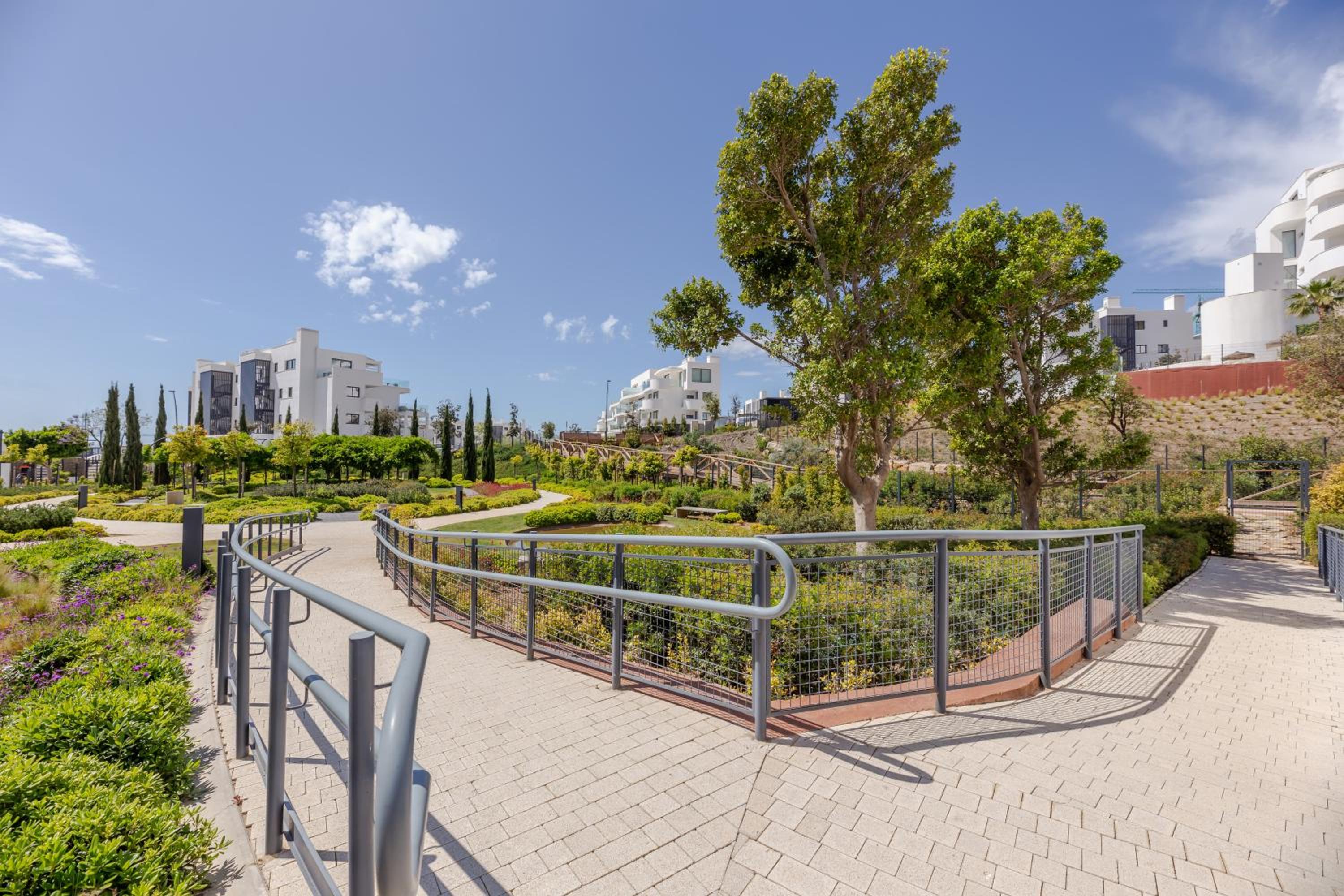 Modern apartment Pedro, Higueron reserve