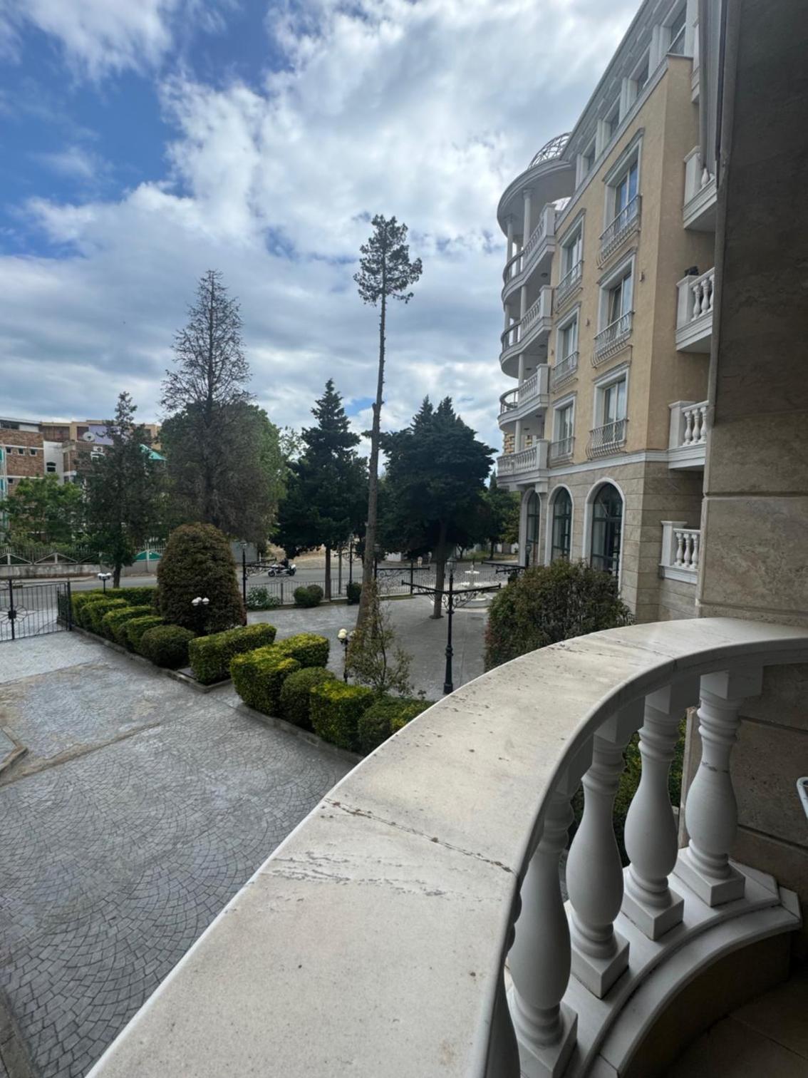 Charming Two-Bedroom Apartment in Villa Roma