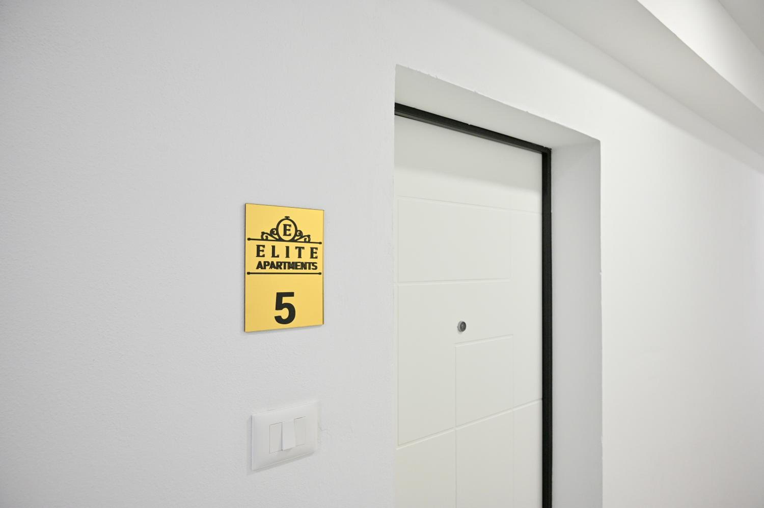 Elite Apartments