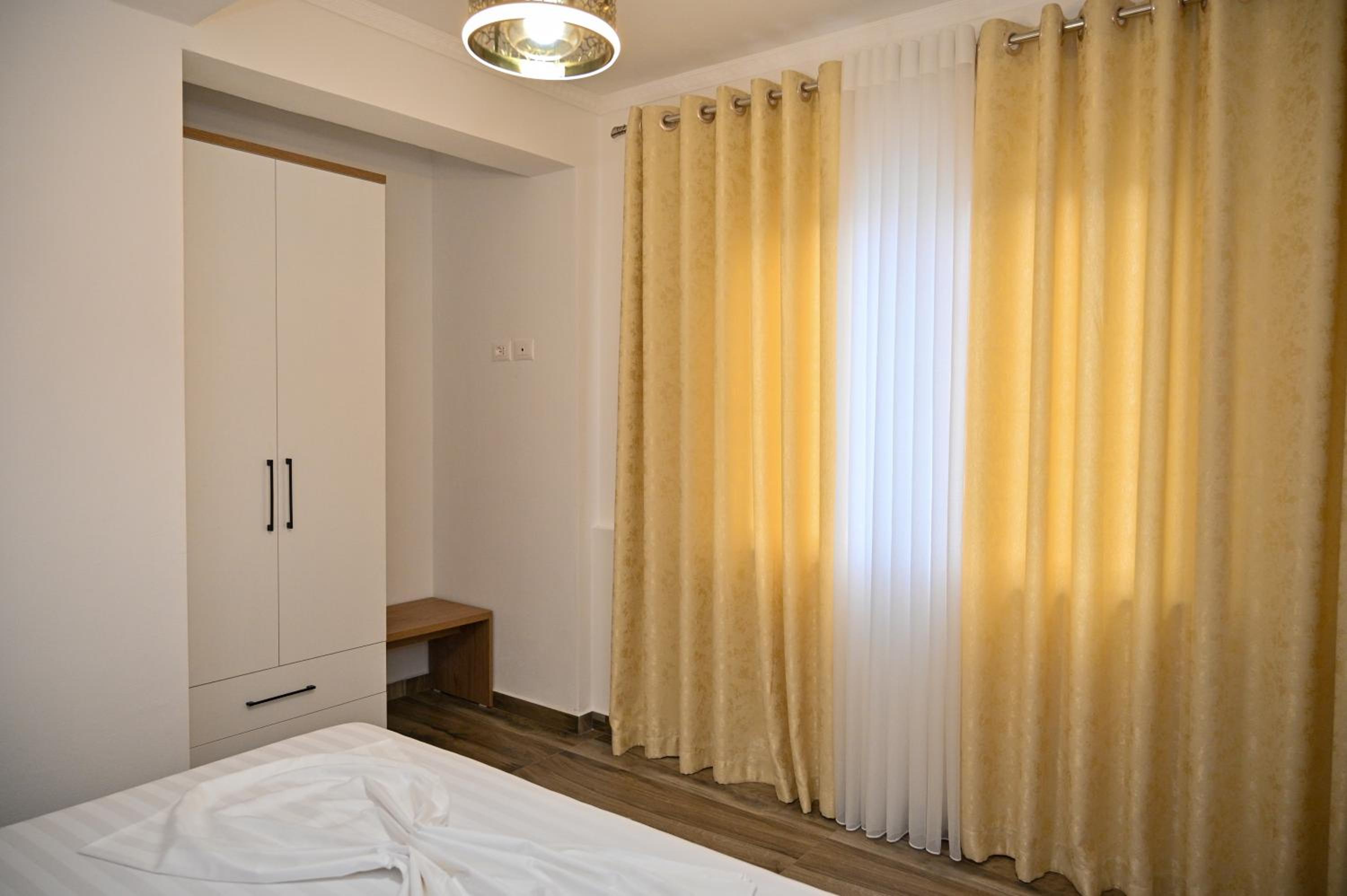 Elite Apartments