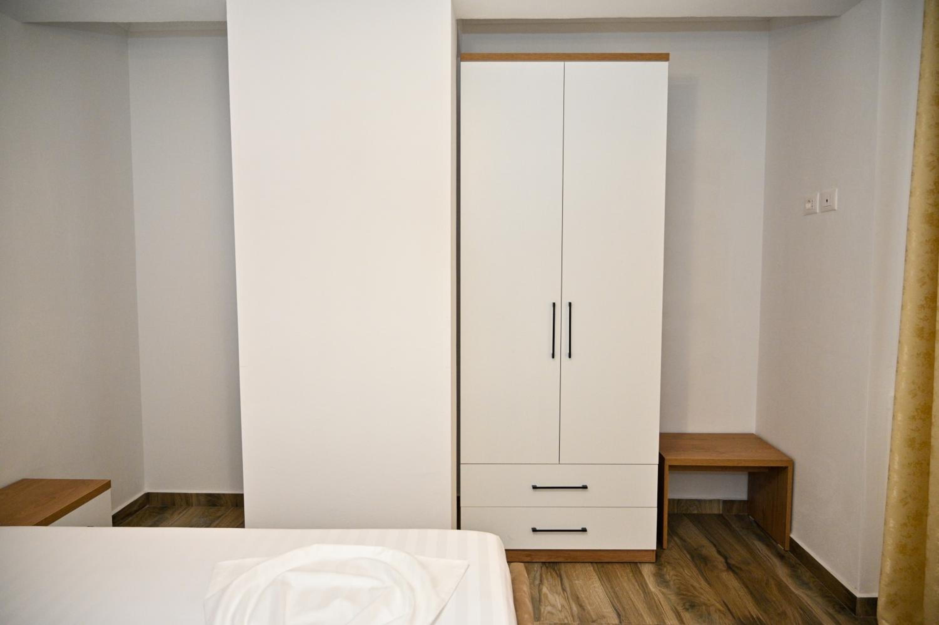Elite Apartments