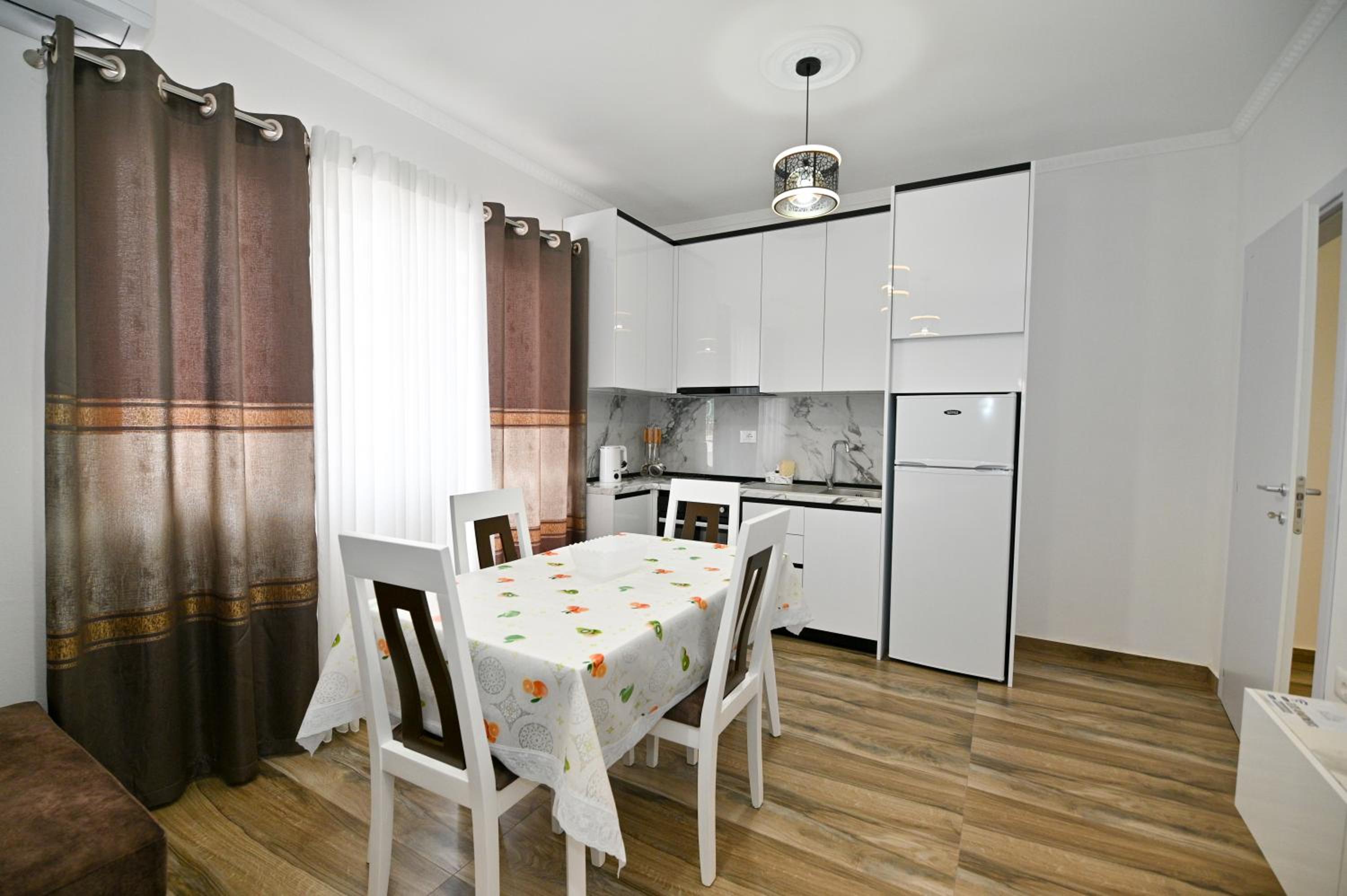 Elite Apartments