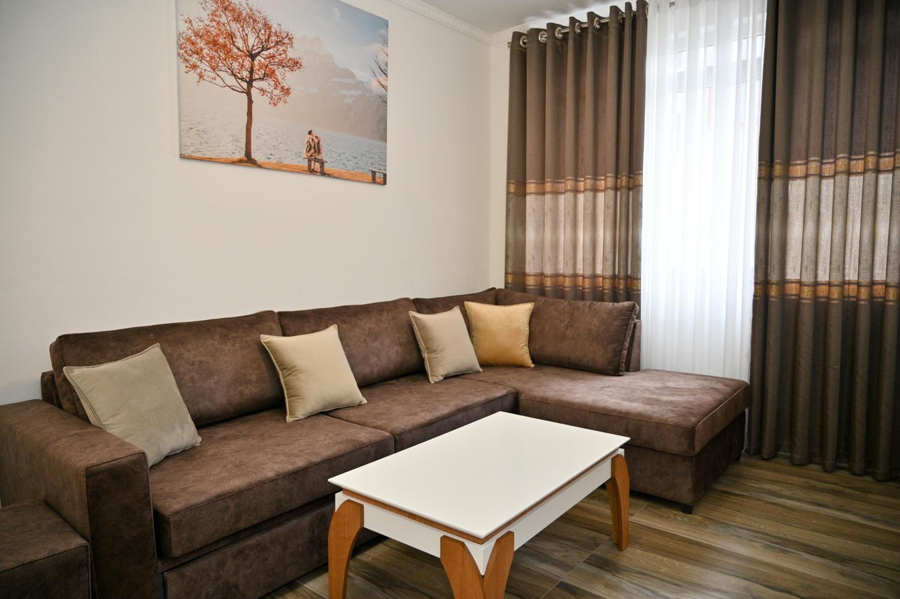 Elite Apartments