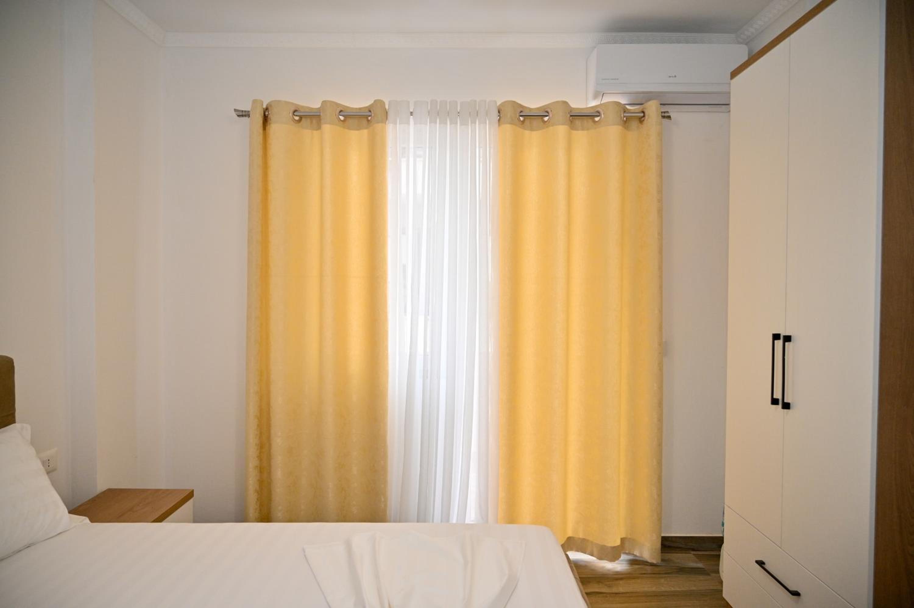 Elite Apartments