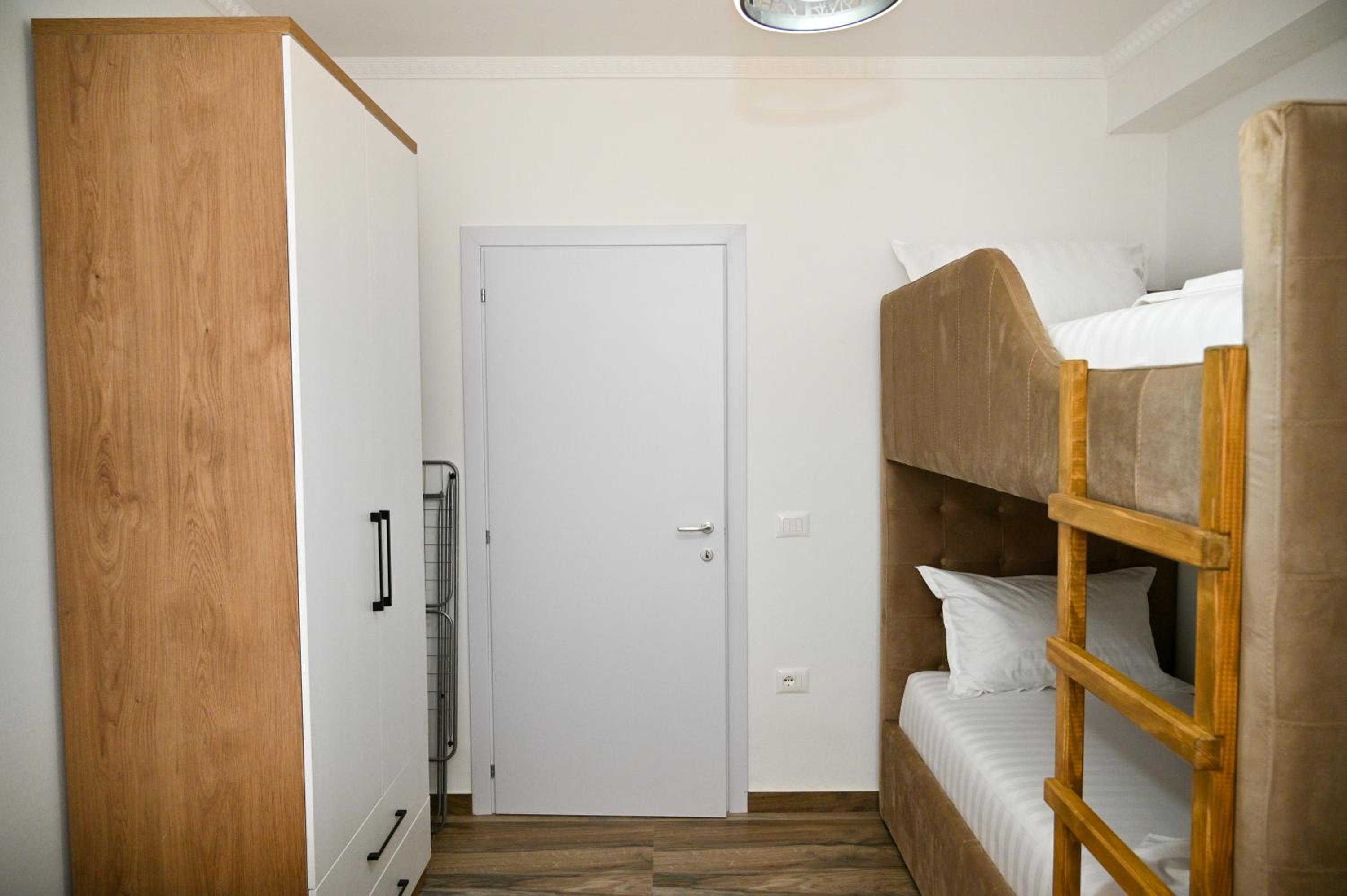 Elite Apartments