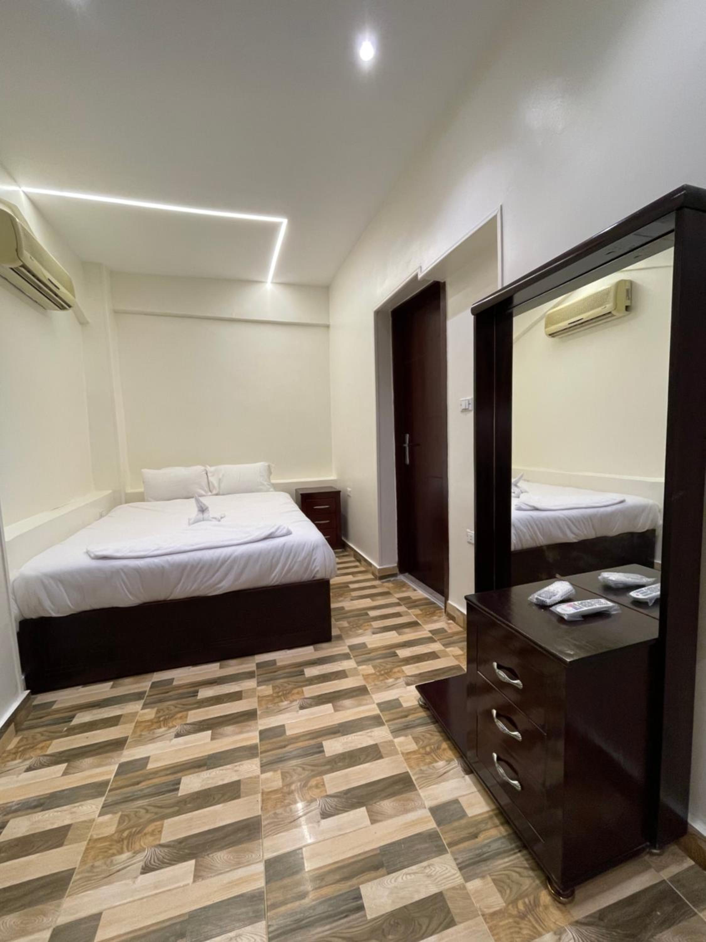 Basha Pyramids Inn