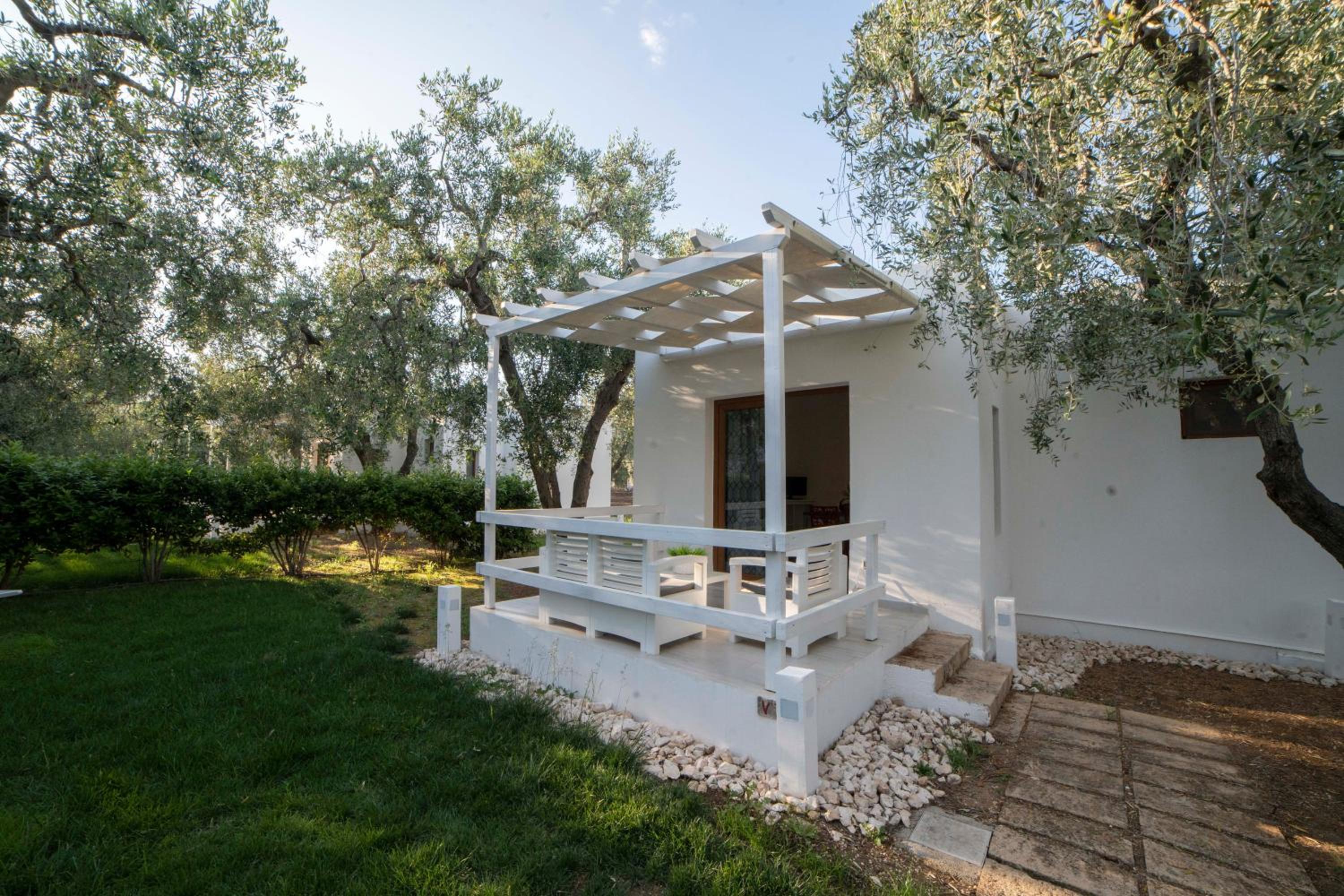 saracena Holiday Home with Beach and Swimming Pool
