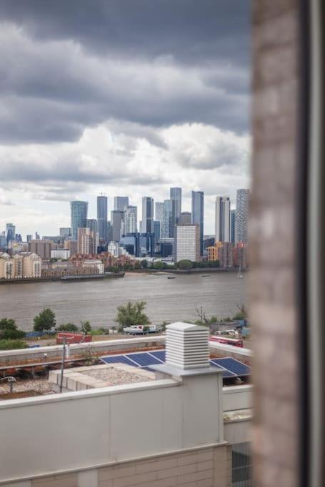 Modern 1-bed with Panoramic View In Central London