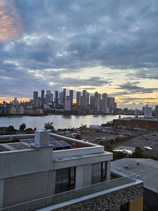 Modern 1-bed with Panoramic View In Central London