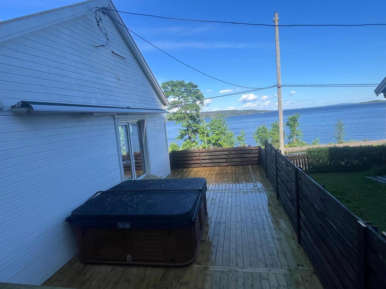 Sea view Holmestrand sauna and hot tube appartment view 2