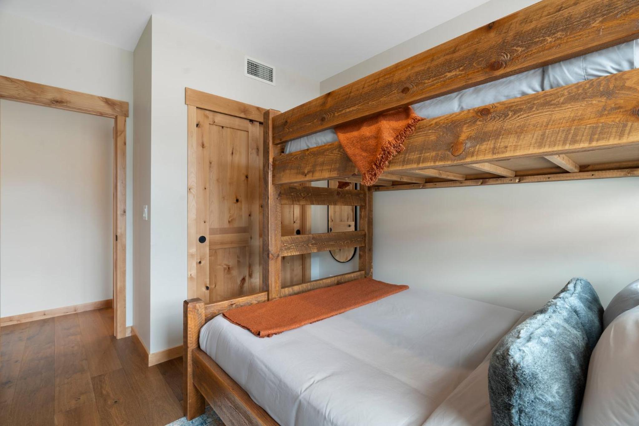 Timberstone Condo by Canadian Rockies Vacation Rentals