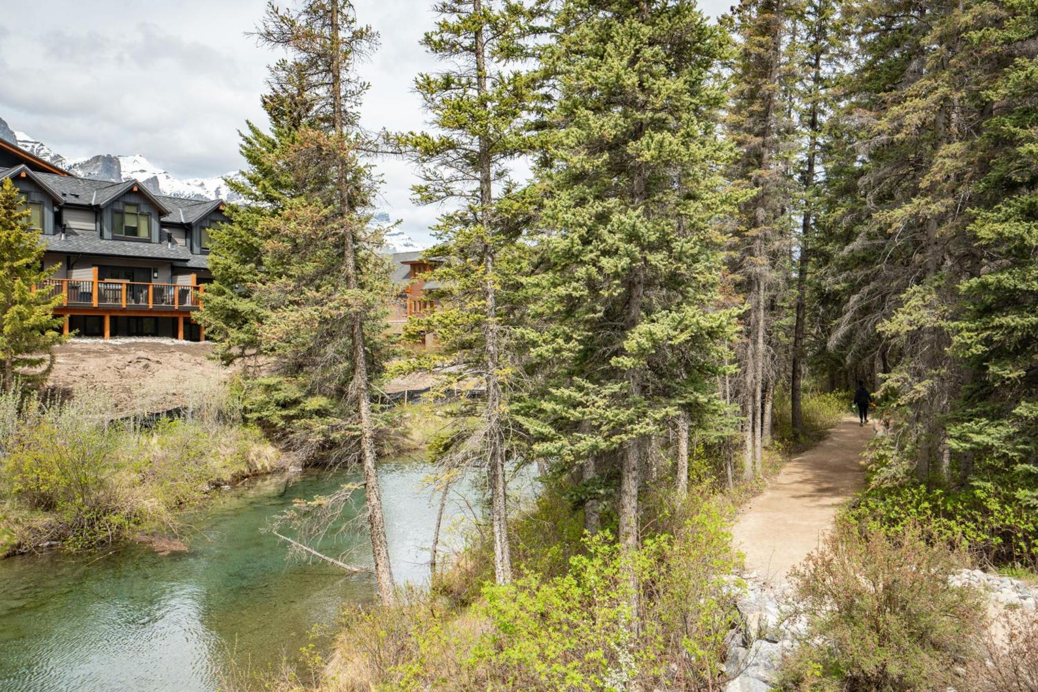 Timberstone Condo by Canadian Rockies Vacation Rentals