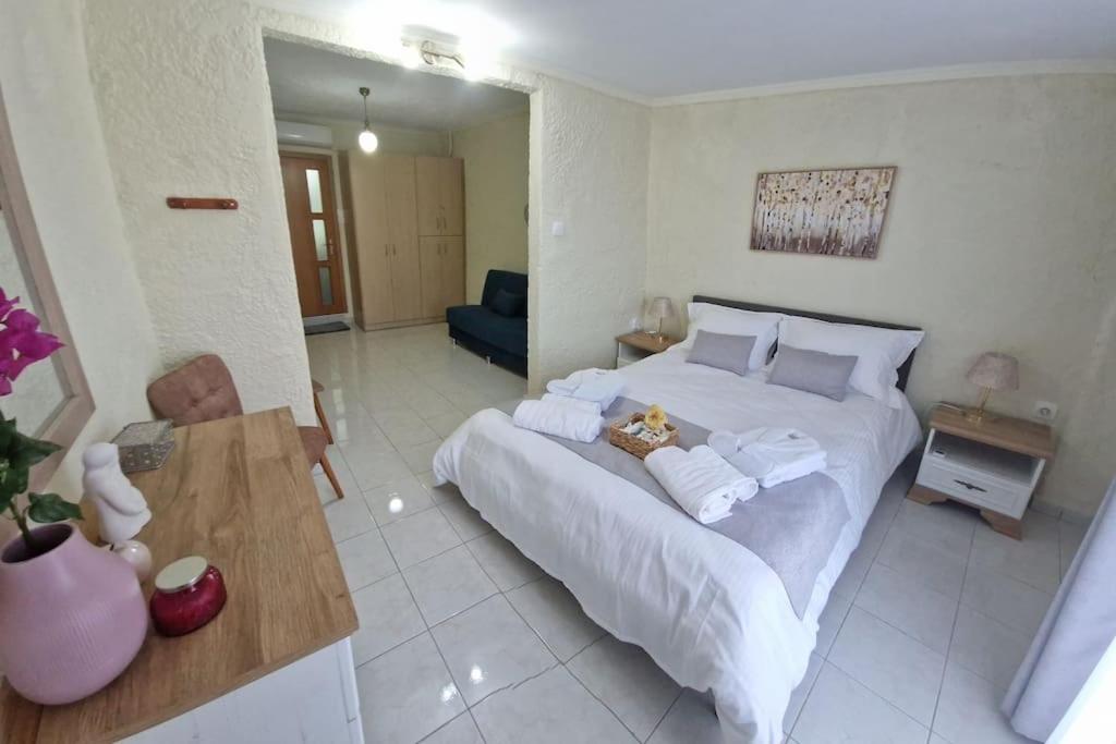 ARGO Downtown Apartment, photo 13