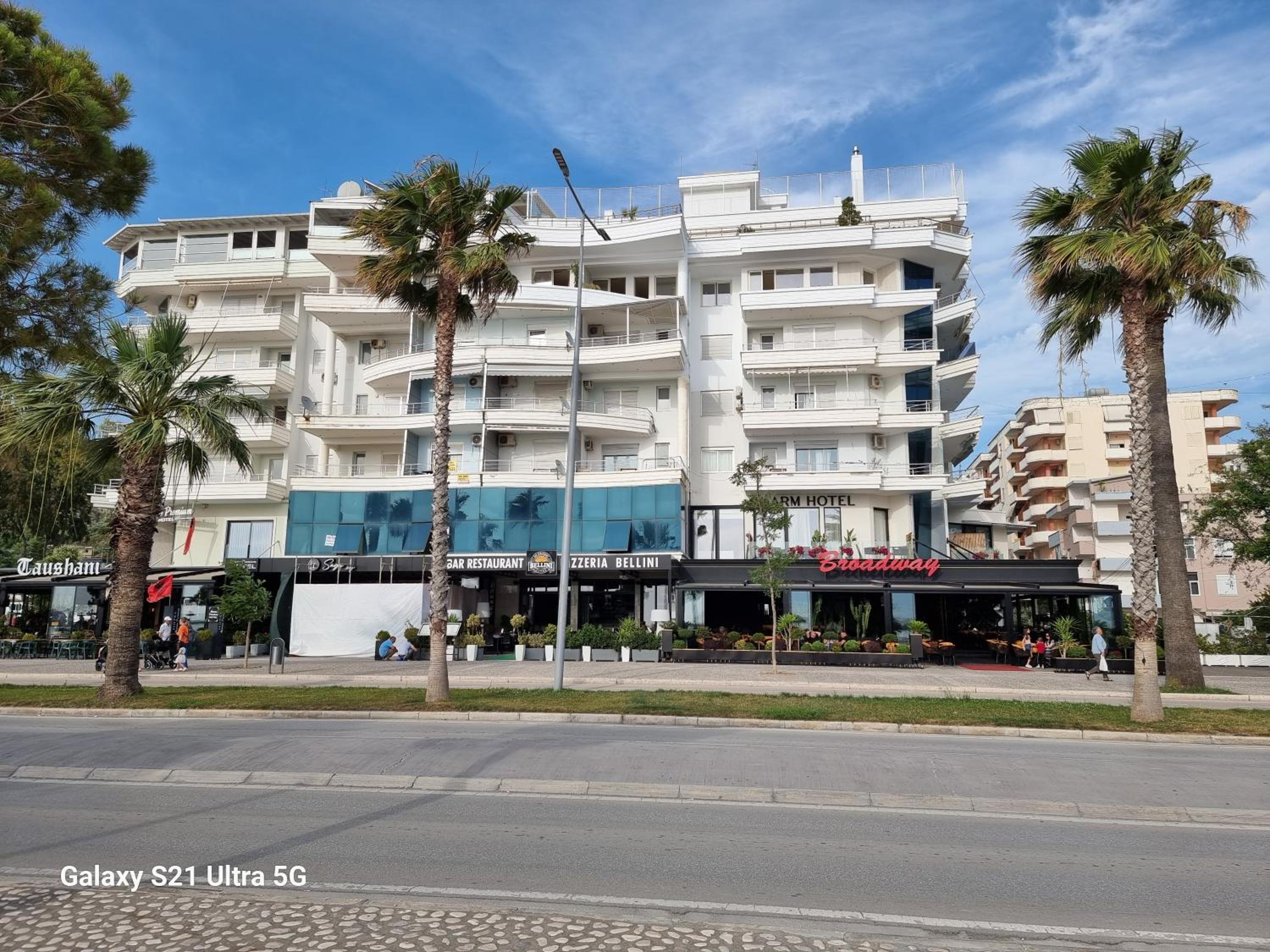 Hotel Lux Seaview Apartment