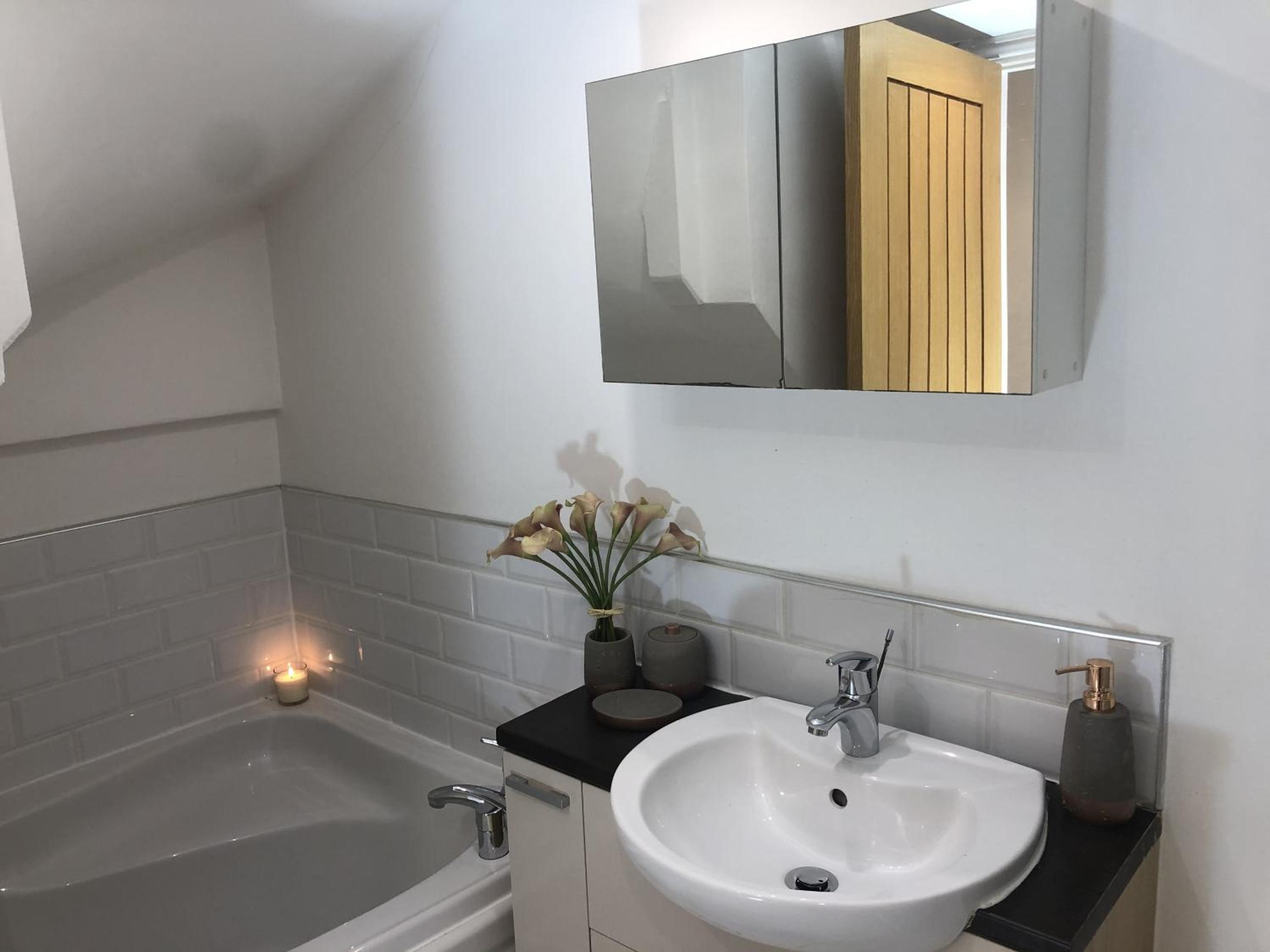 Luxury 3-bed Victorian Townhouse Hosted by Hutch Lifestyle