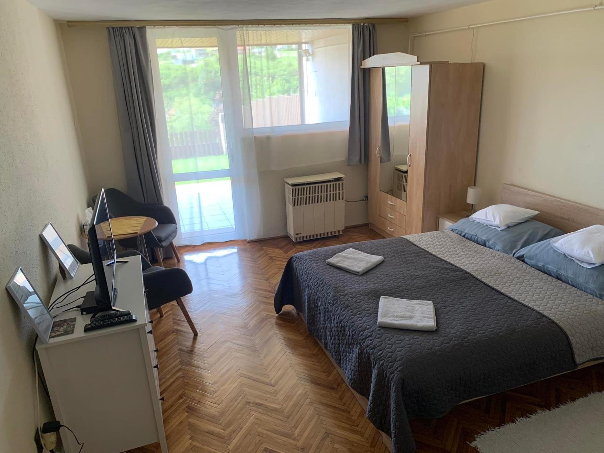 Szépasszonyvölgyi Apartman view 3