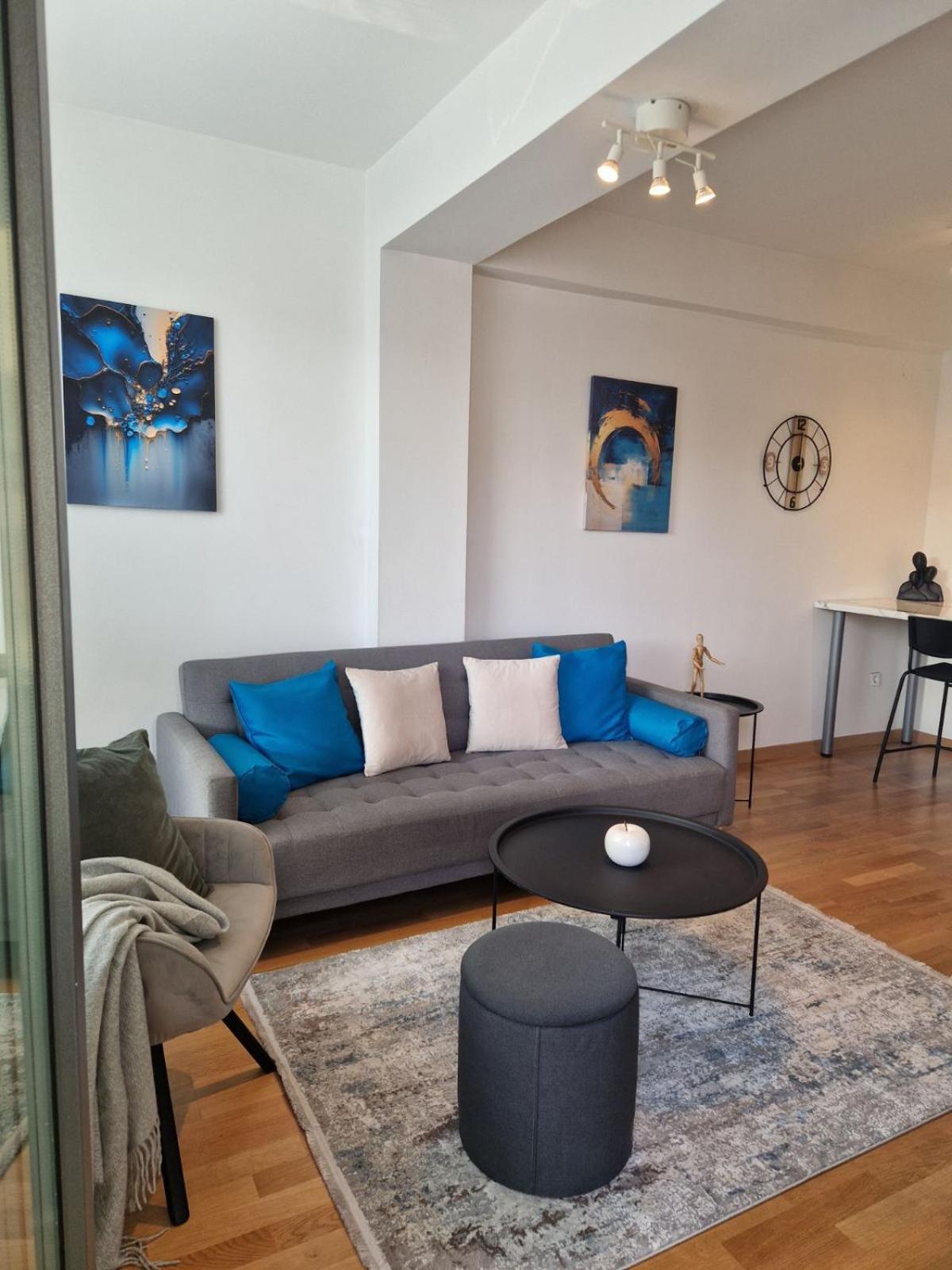 Kamche Lux apartment