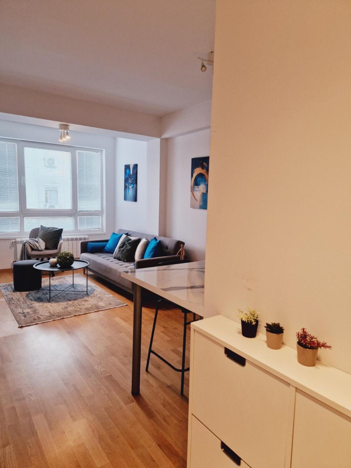Kamche Lux apartment
