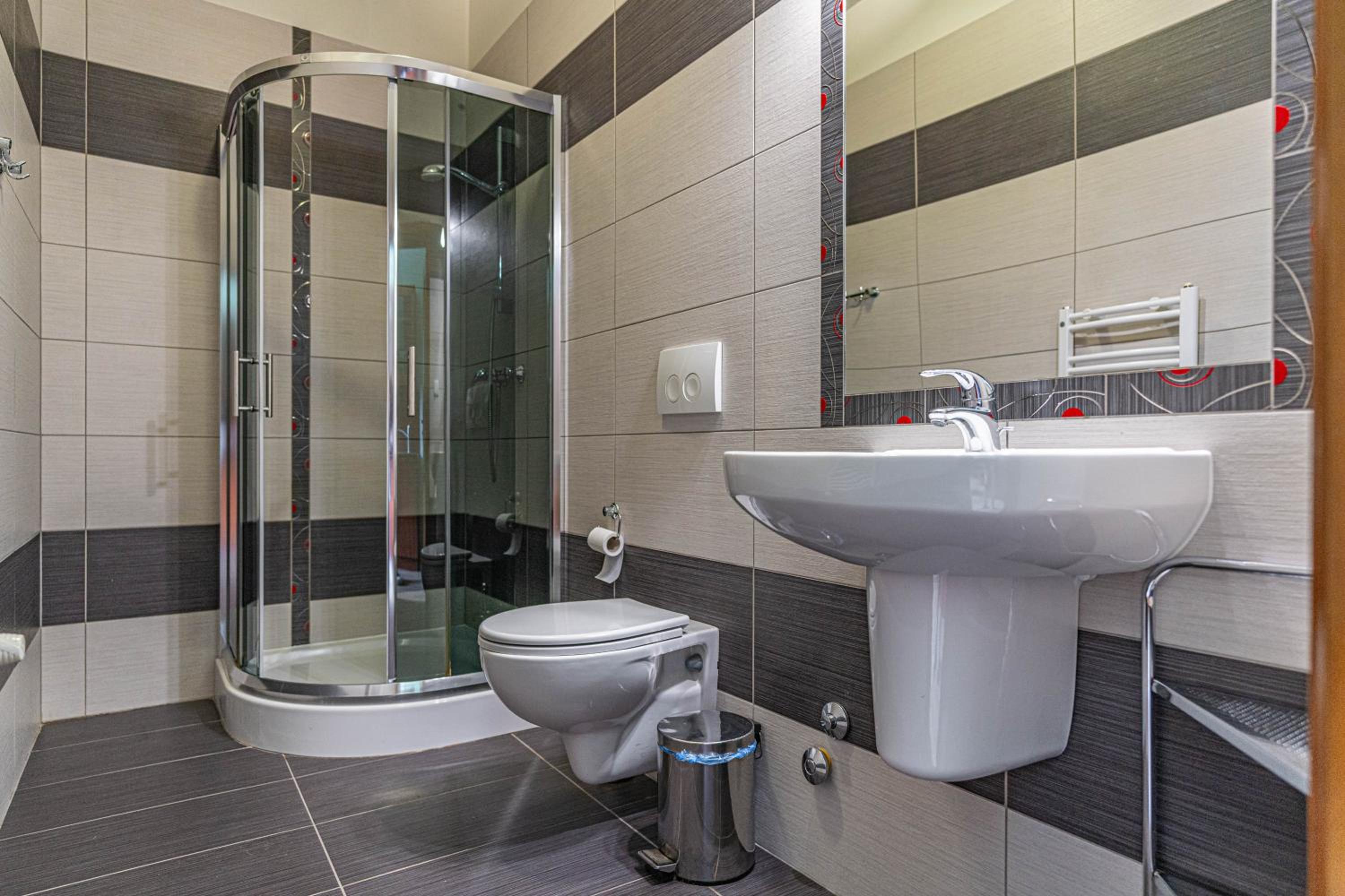 Photo 143