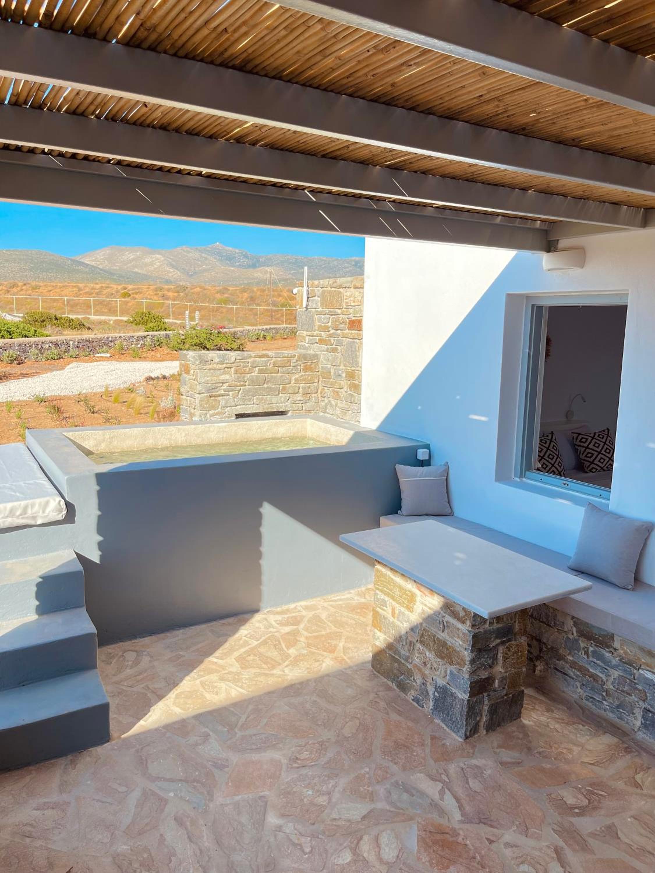 Yara Residence