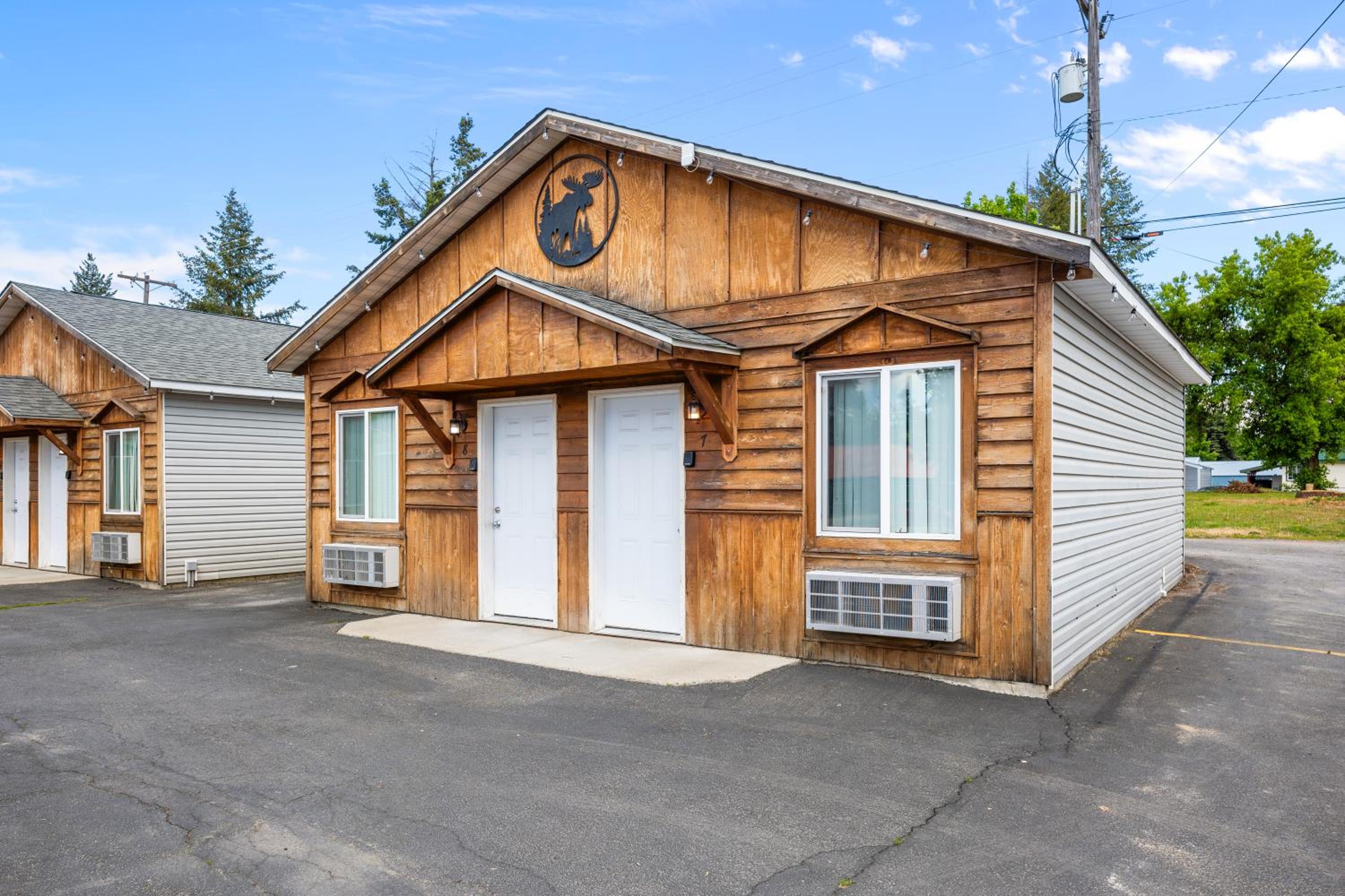 Moose Inn