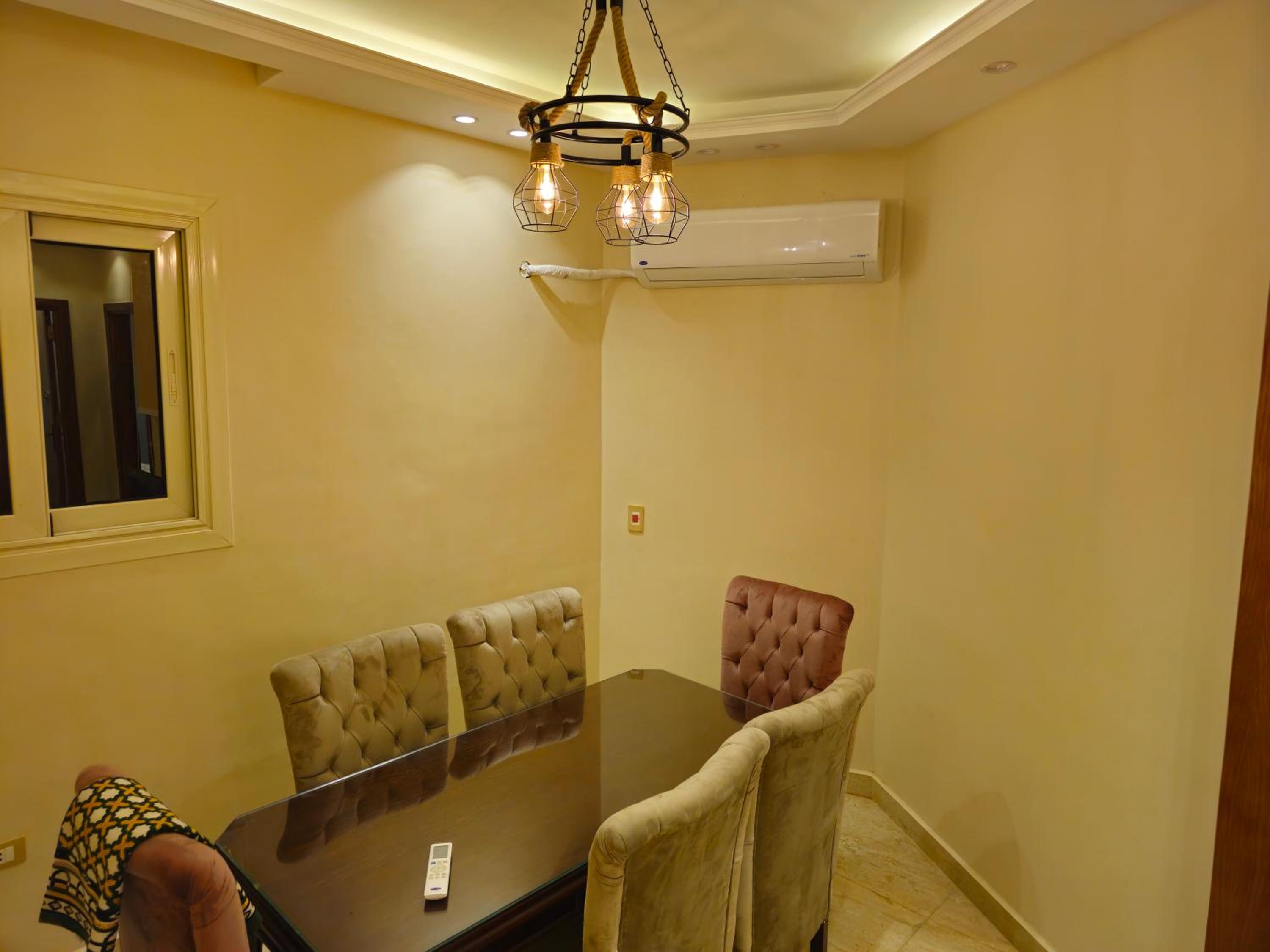 3rd floor luxury apartment-families only