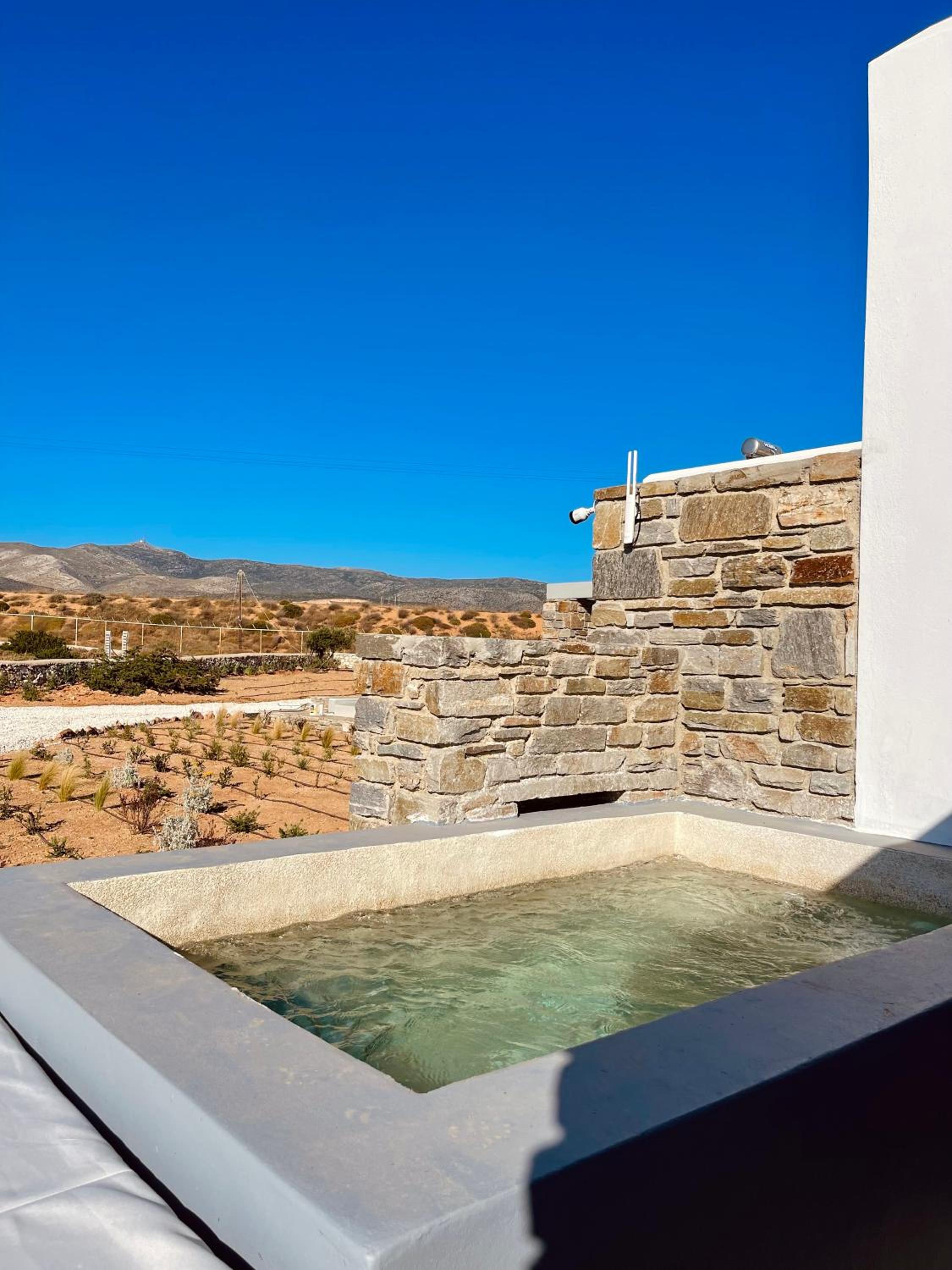 Yara Residence