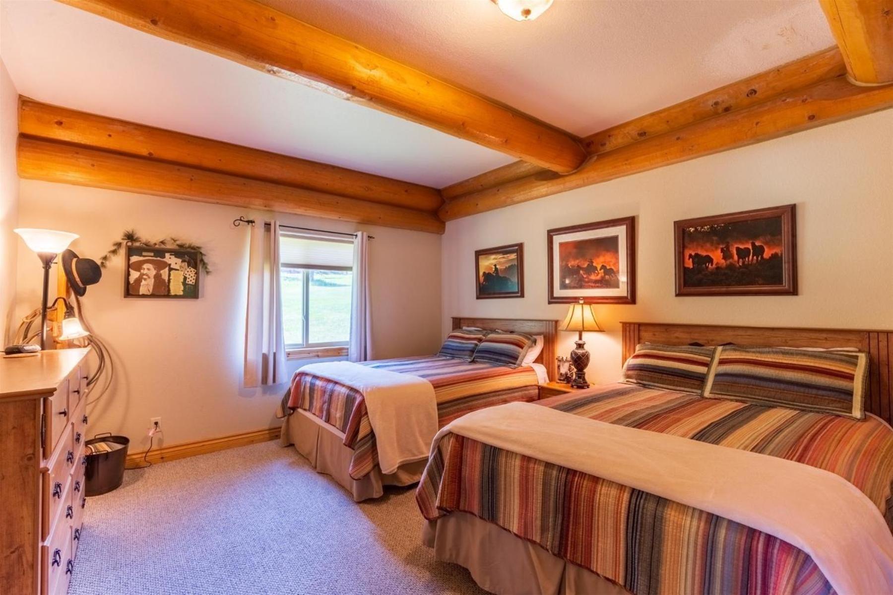 Outlaw Inn
