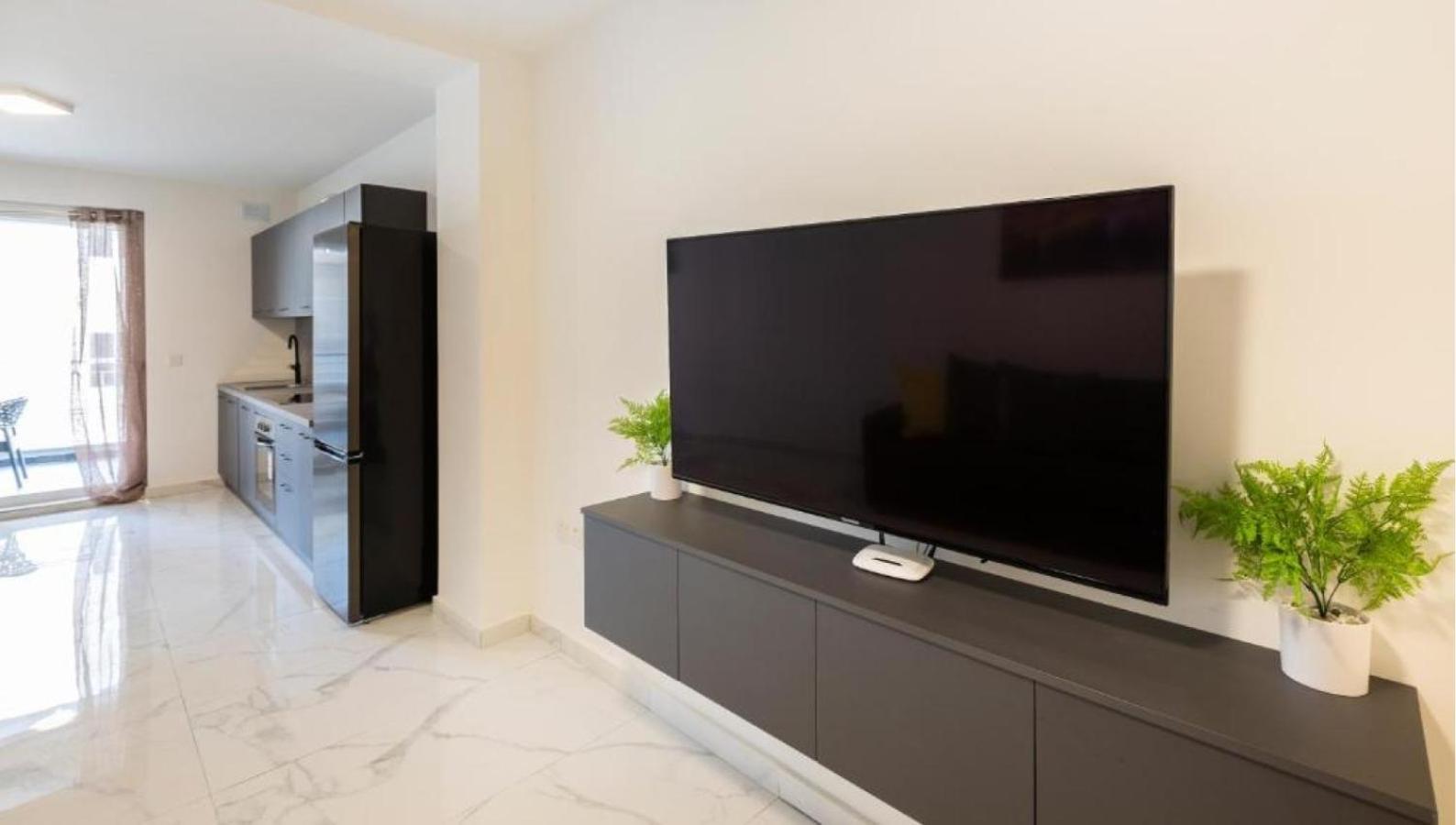 Spacious Family Stay in Malta 3BR by HostMT photo 4