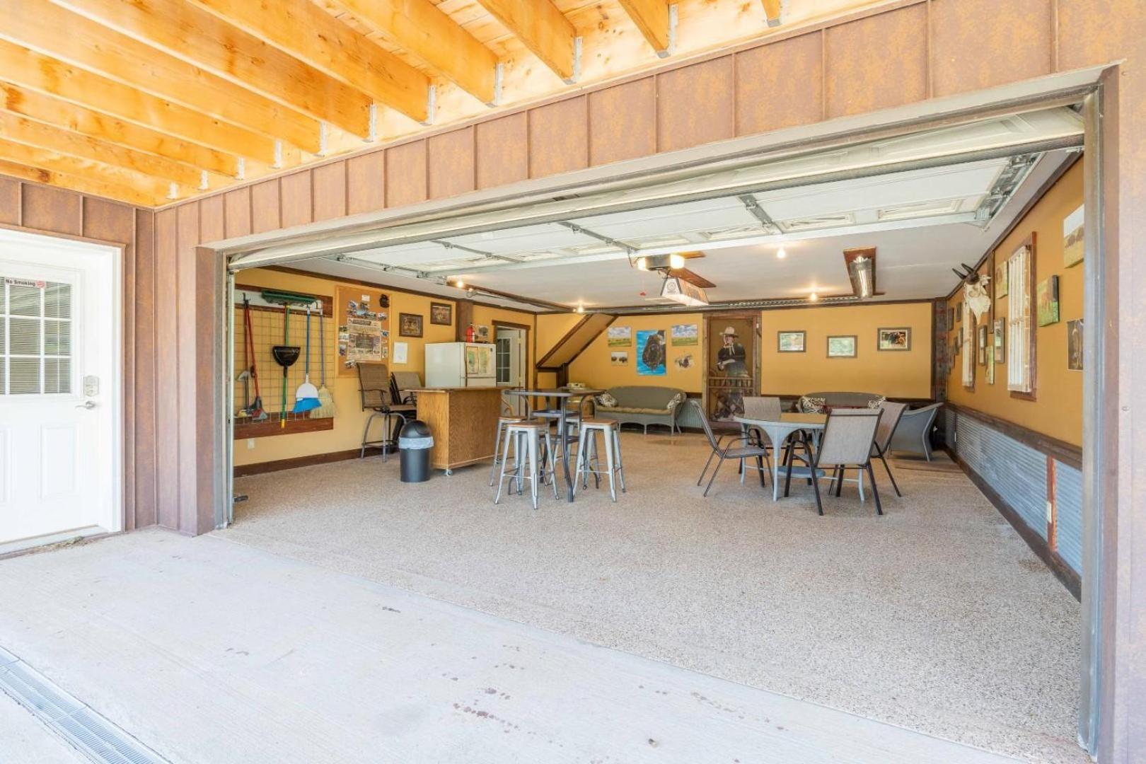 Hayward Valley House