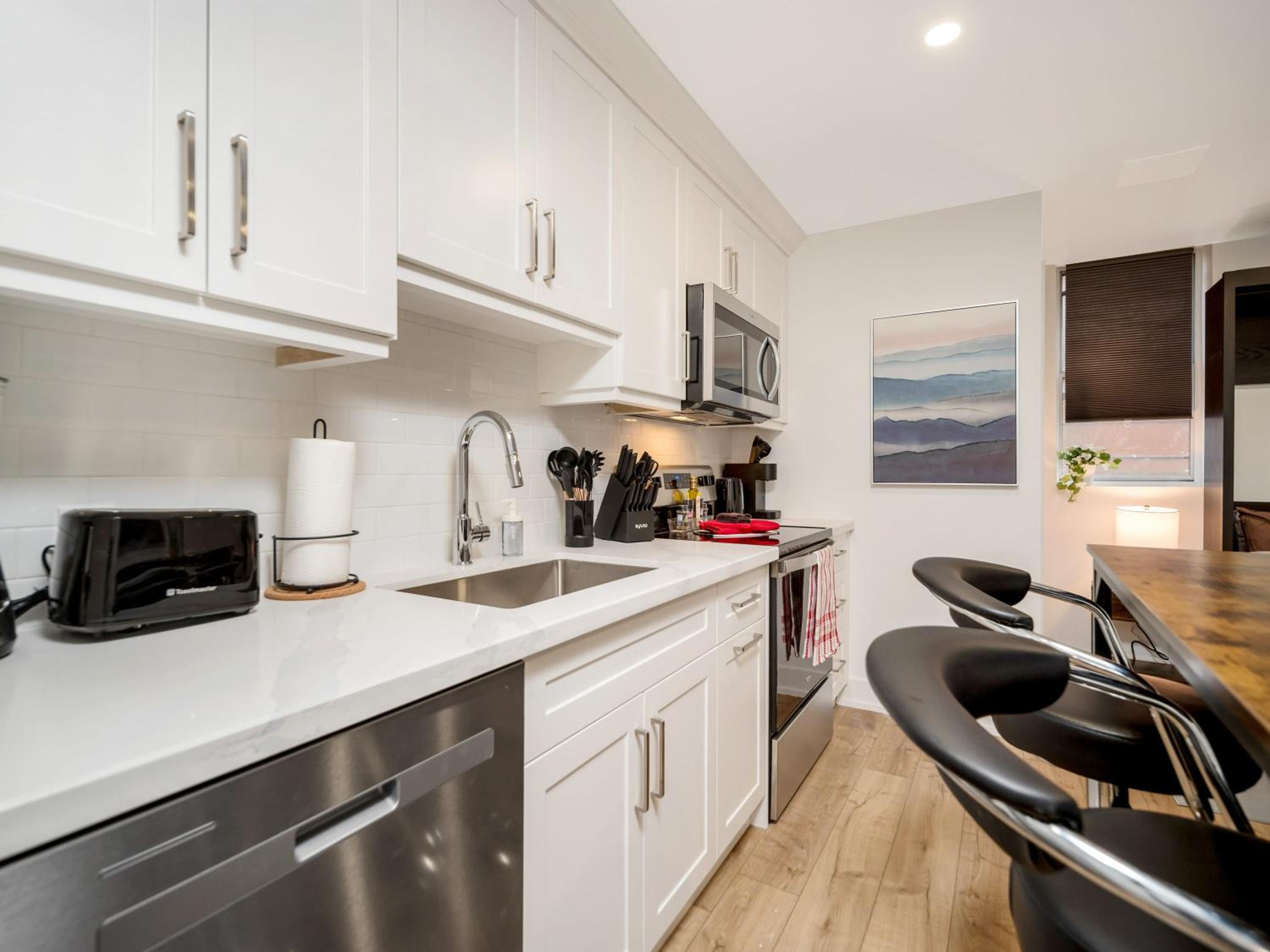 Cozy Studio Apt - Corktown Hamilton - Near DT