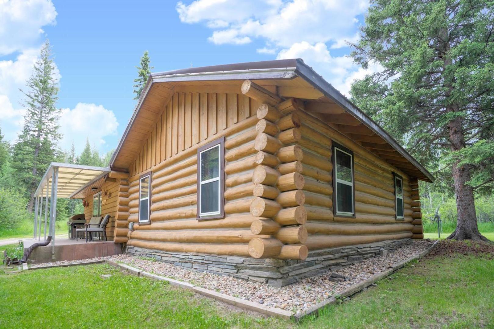 Rustic Roost Log Cabin view 5
