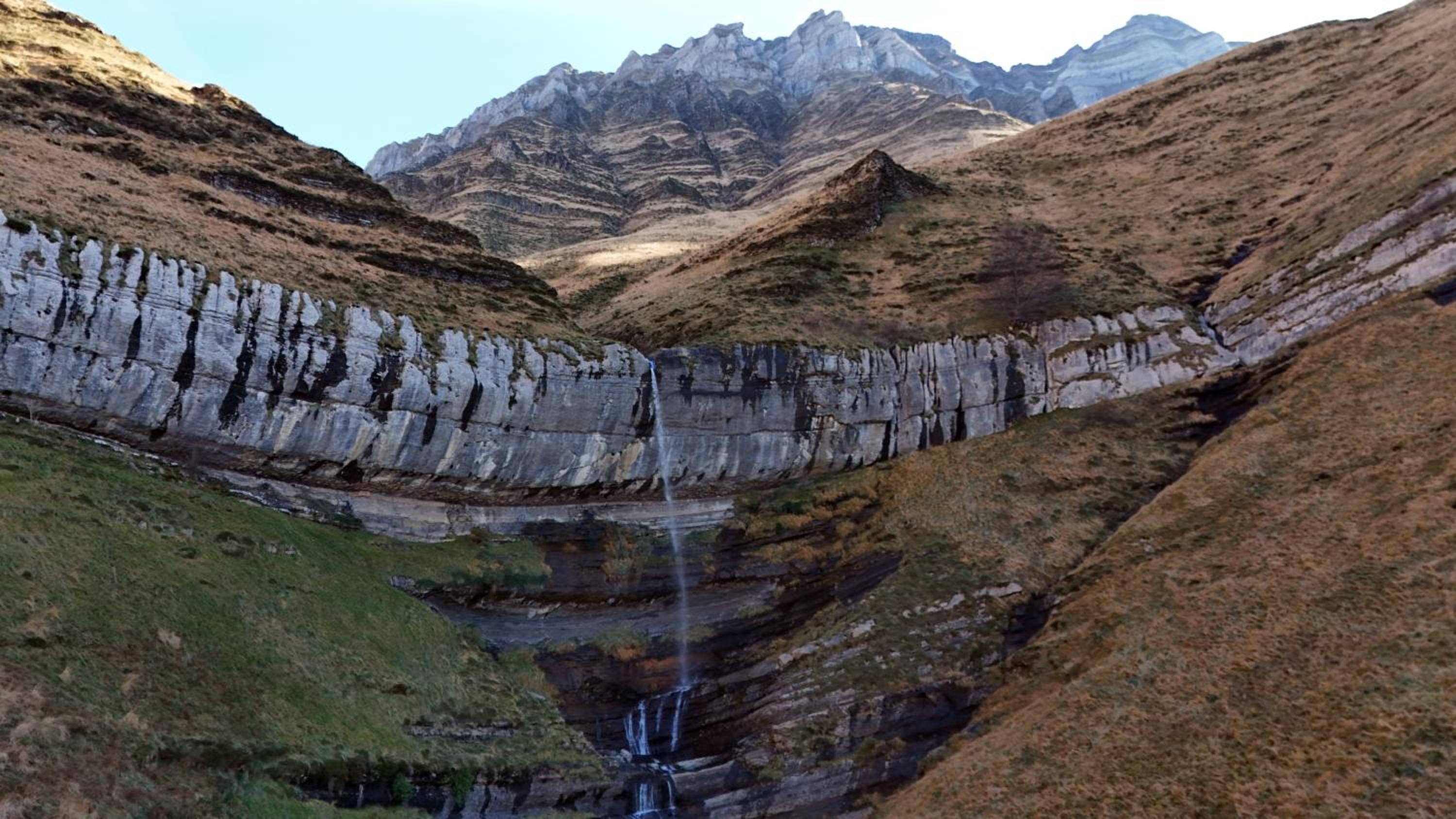 La cabaña mirador de los Valles Pasiegos